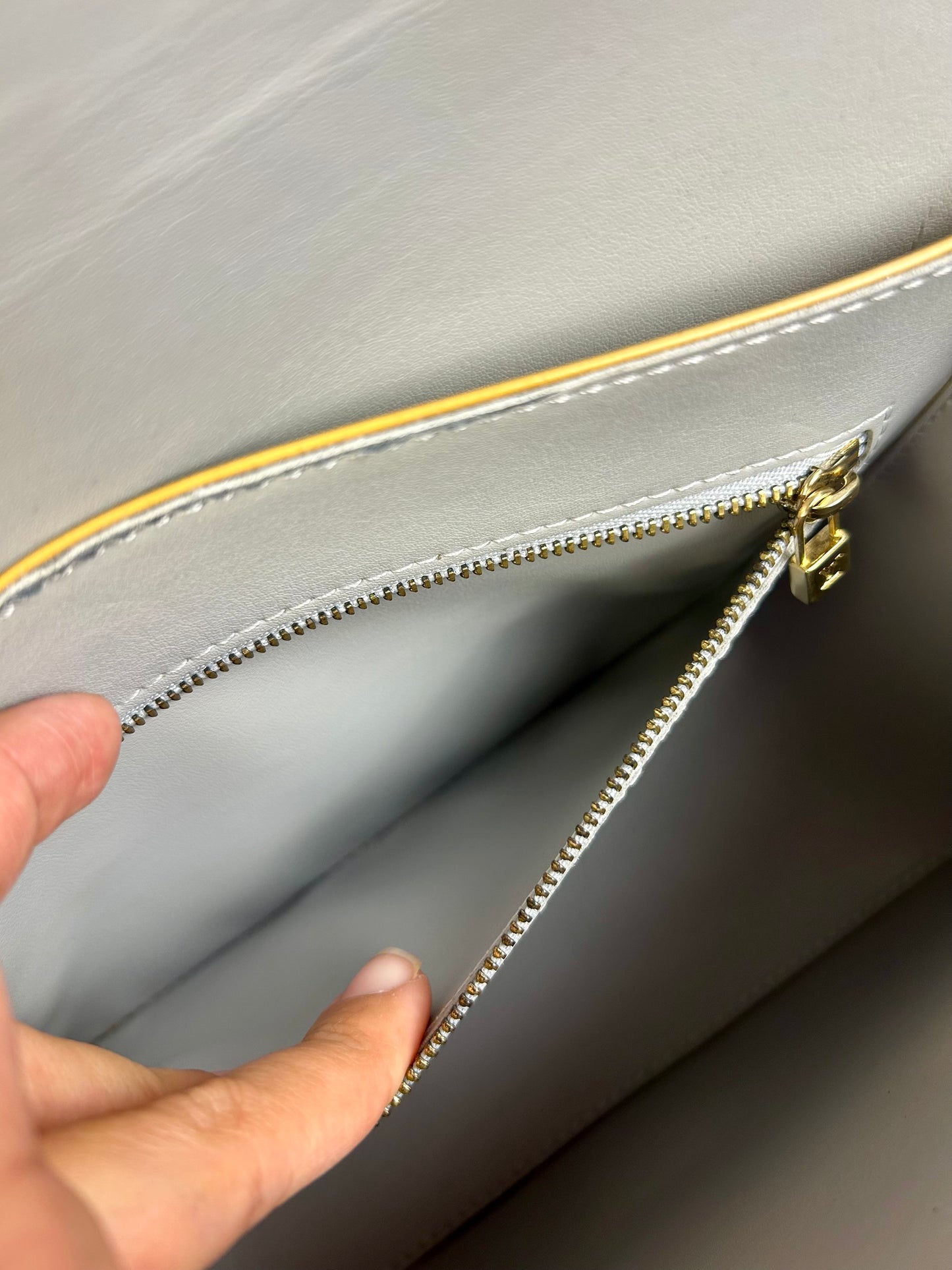 Christie GM in Yellow Vernis