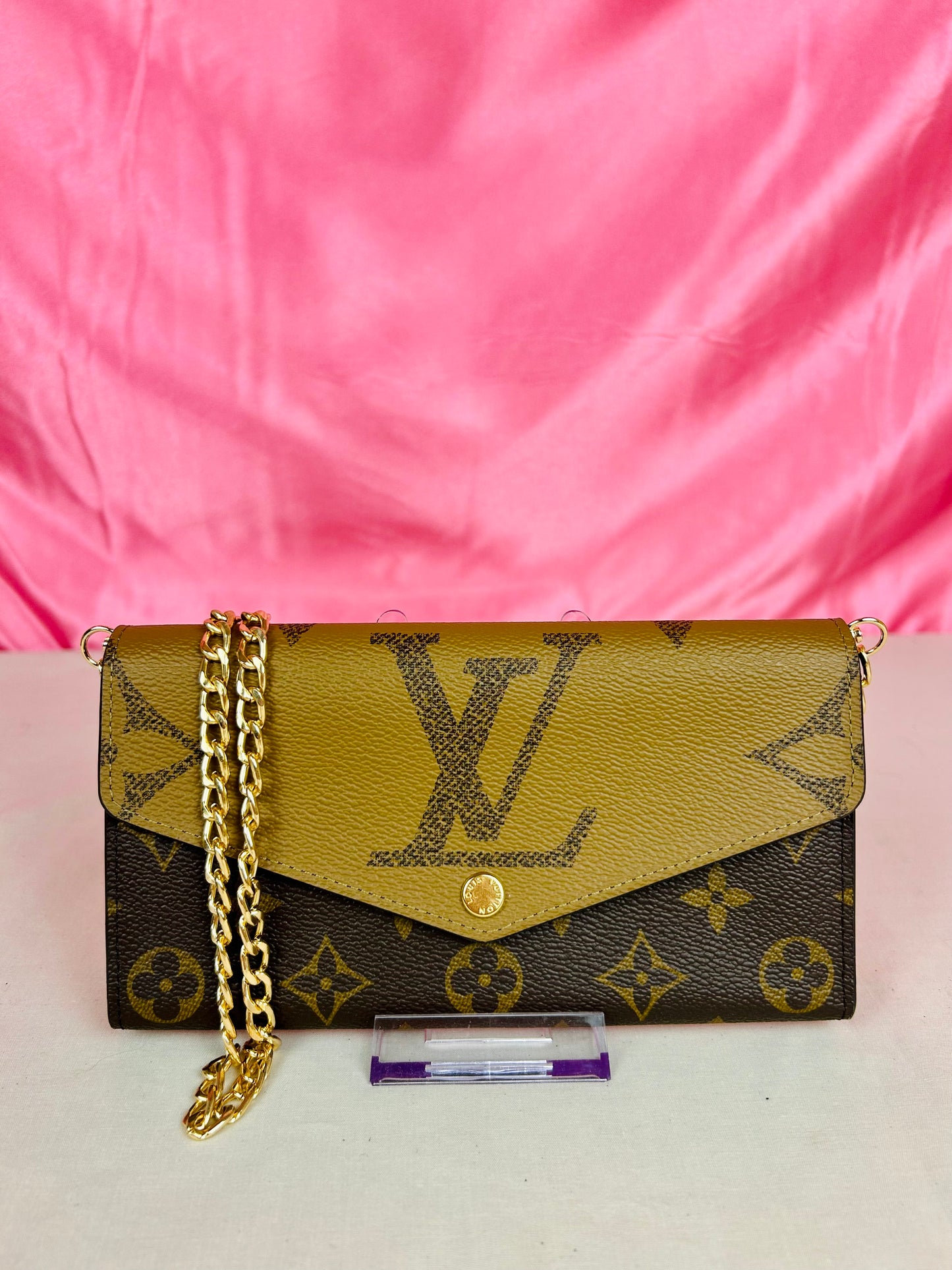 Reverse Monogram Sarah Wallet