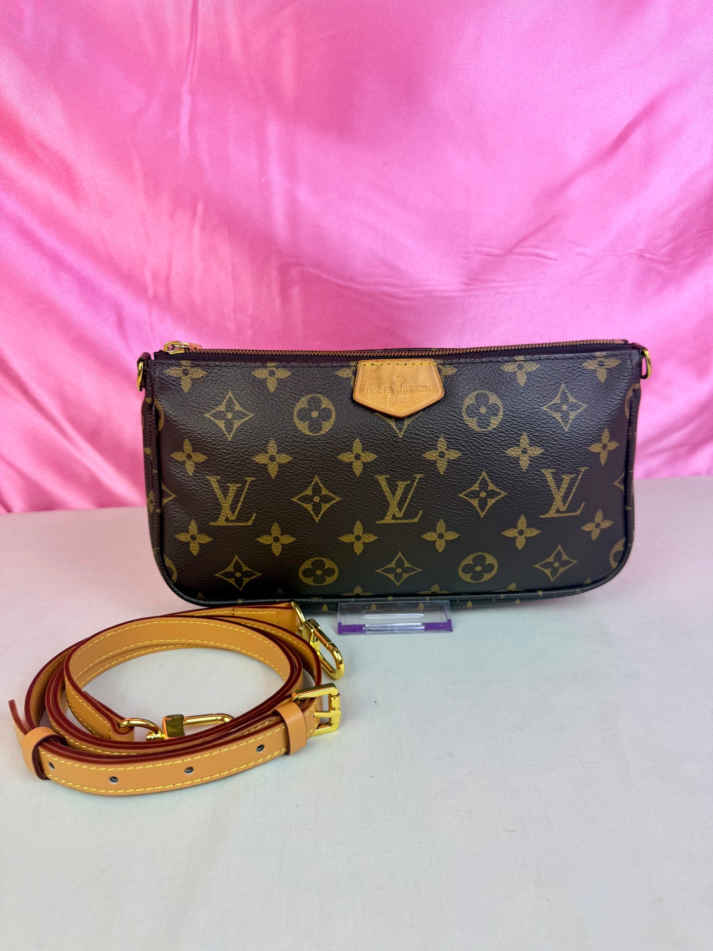 Large Pochette