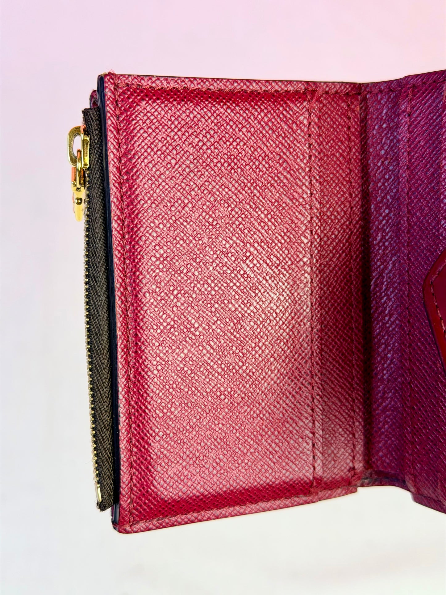 Zoe Wallet in Mono/Berry