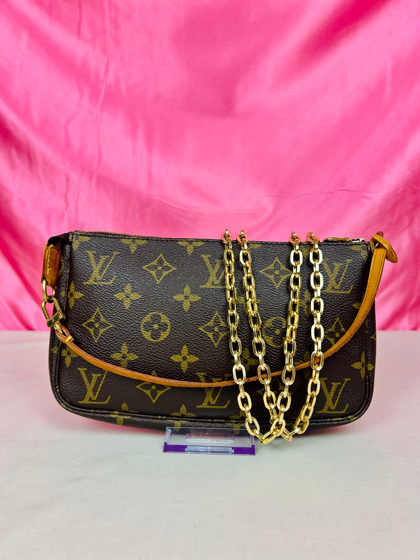 Pochette Accessories