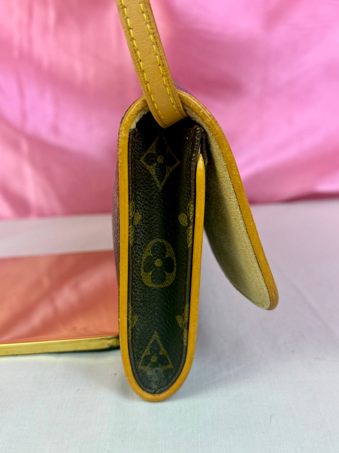 Twin Pochette GM