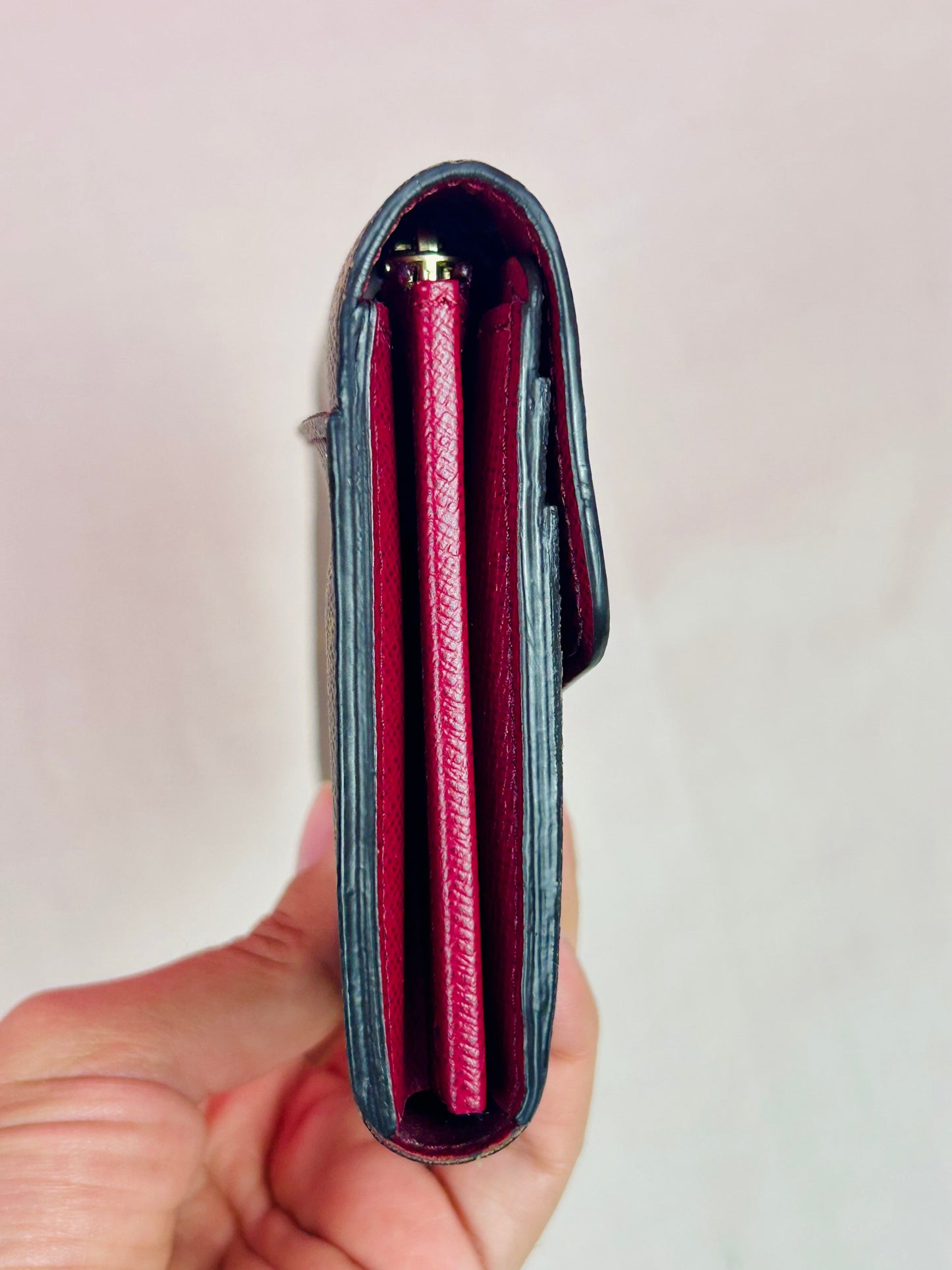 Sarah Wallet NM Monogram/Berry