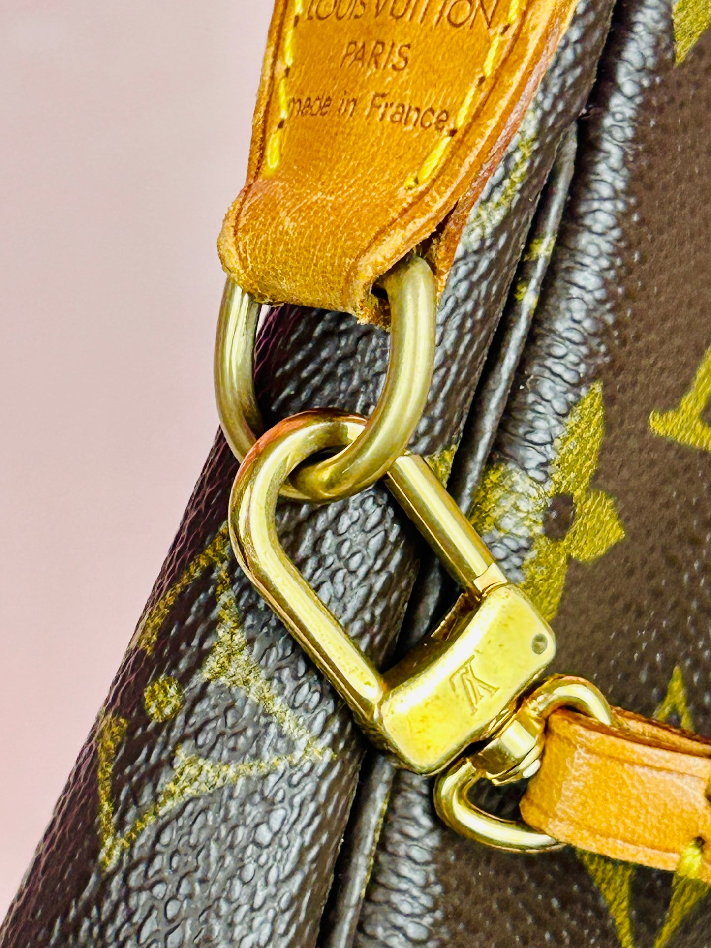 Pochette Accessories