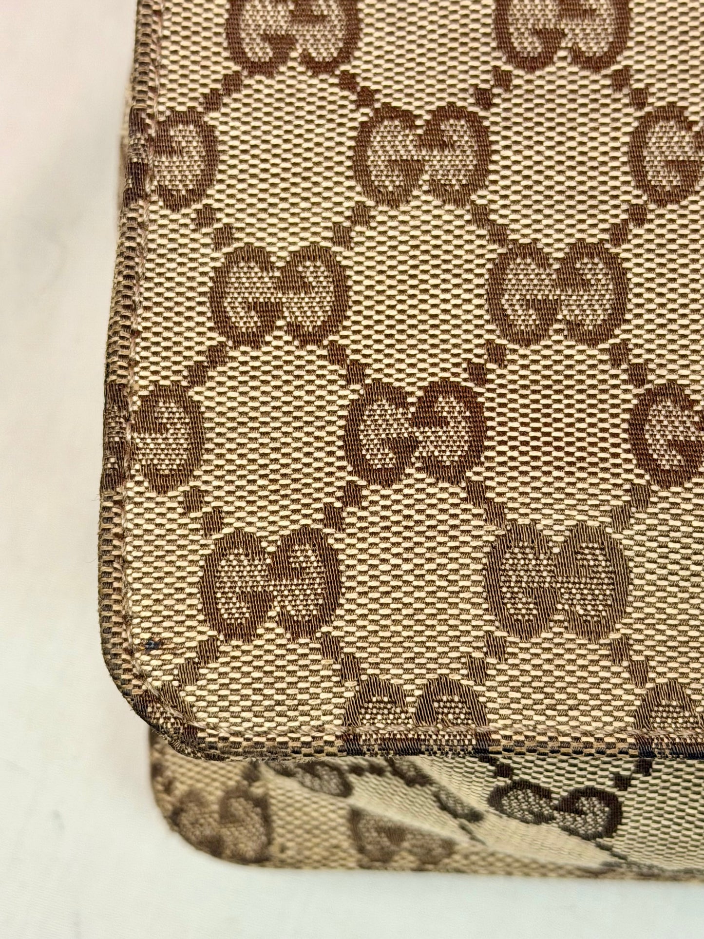 Gucci Supreme Eclipse Crossbody