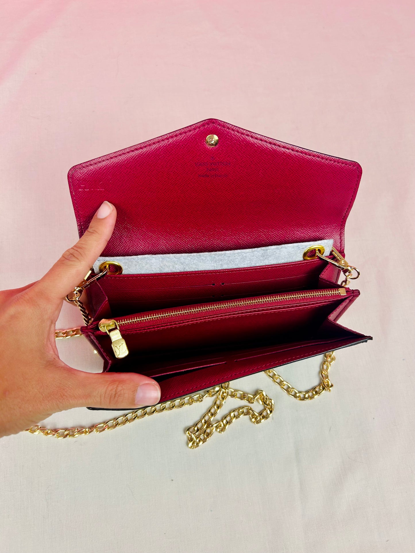 Sarah Wallet NM Monogram/Berry