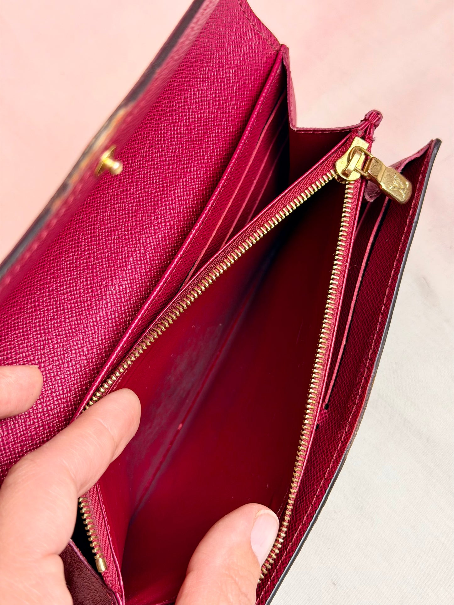 Sarah Wallet NM Monogram/Berry