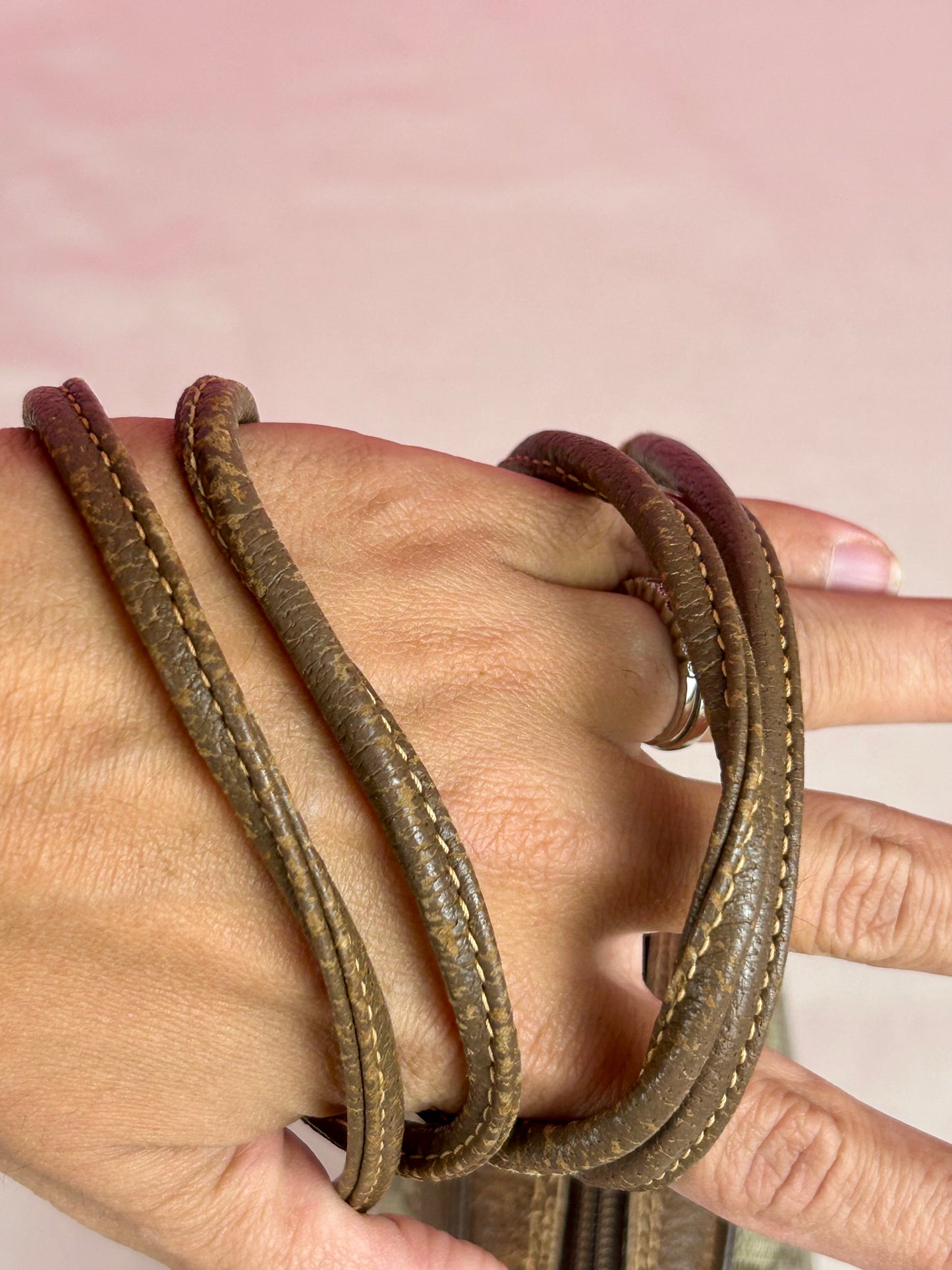 Small Round Sherry Line