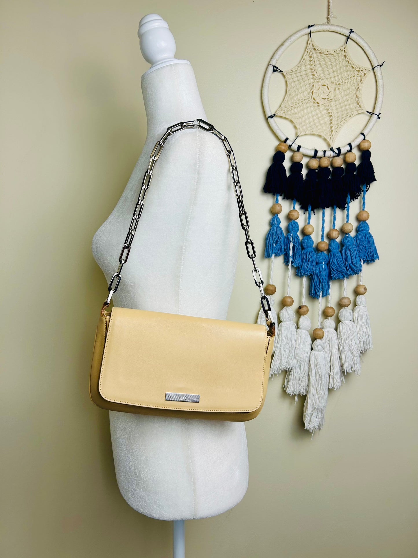 Gucci Beige Chain Shoulder Bag