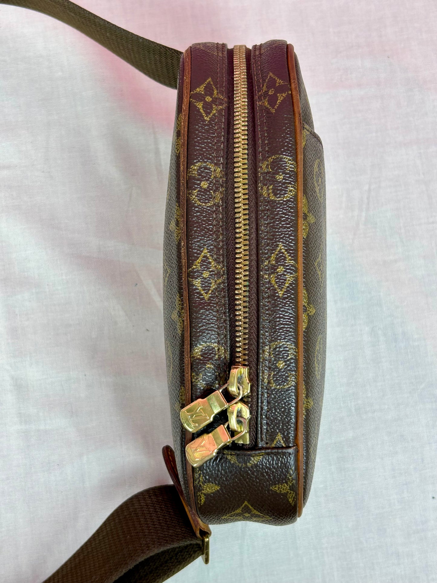 Pochette Gange