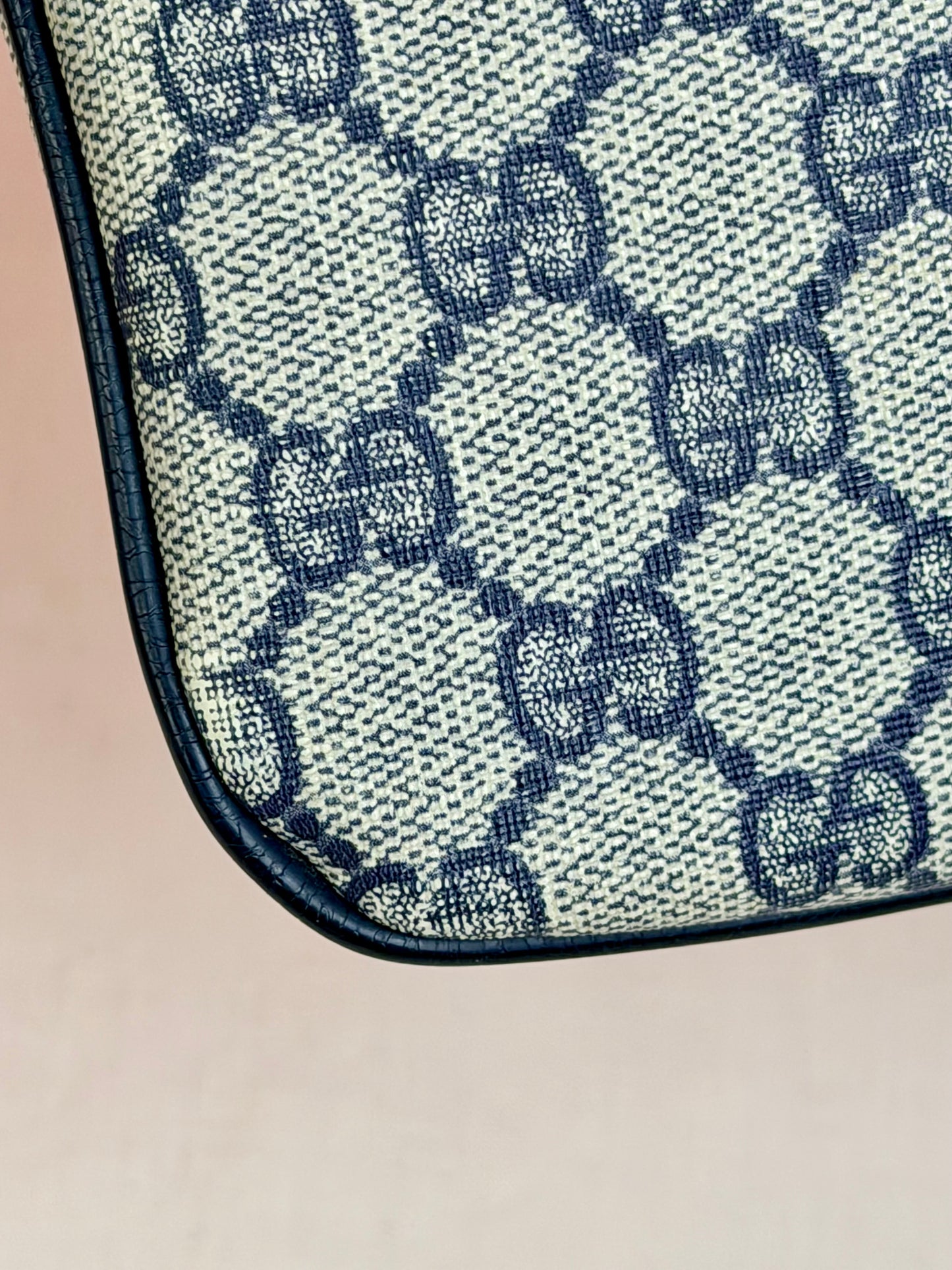 Gucci Navy Sherry Line Dome