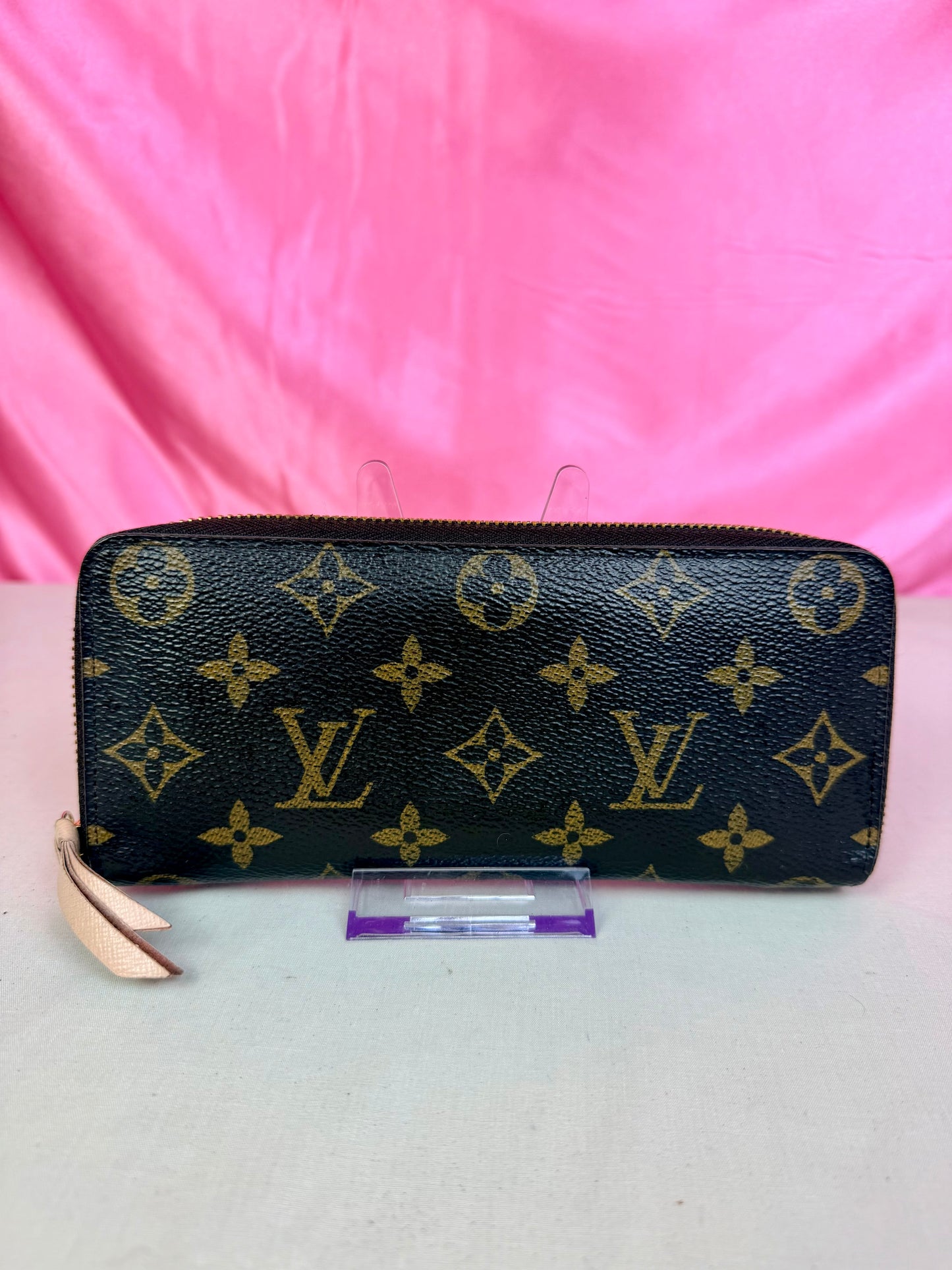 Louis Vuitton Clemence Wallet in Mono/Rose