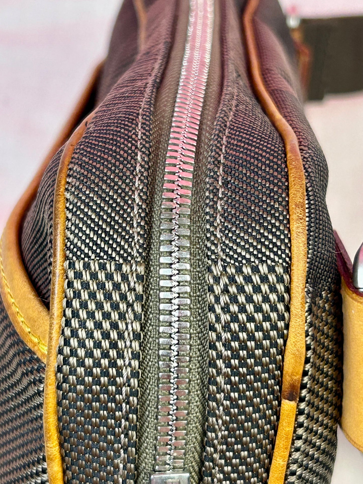 Louis Vuitton Damier Géant Bumbag
