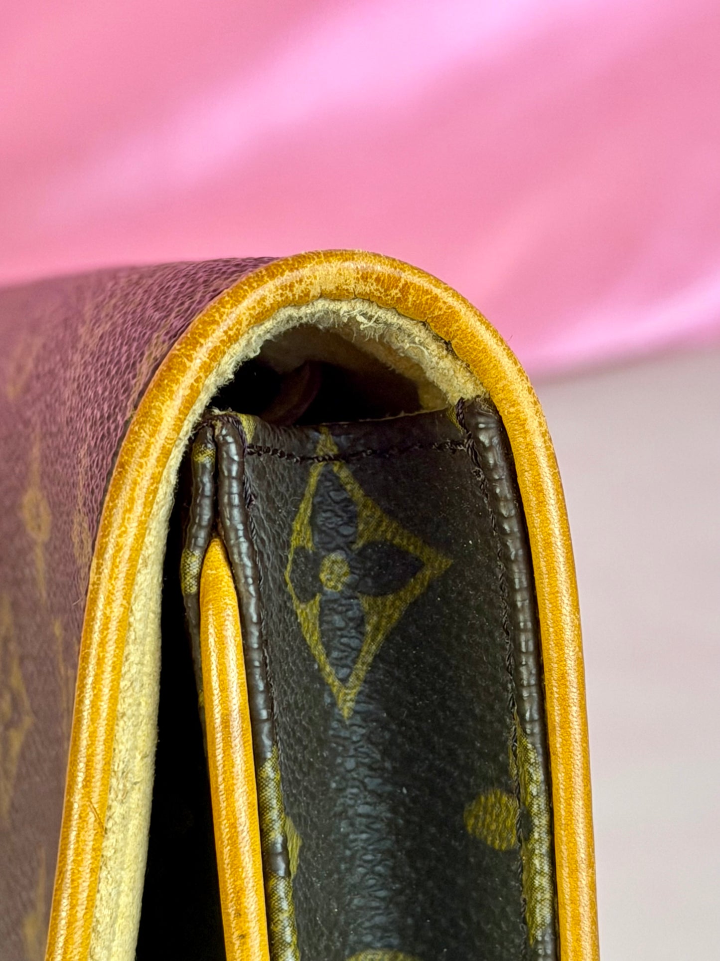 Twin Pochette GM