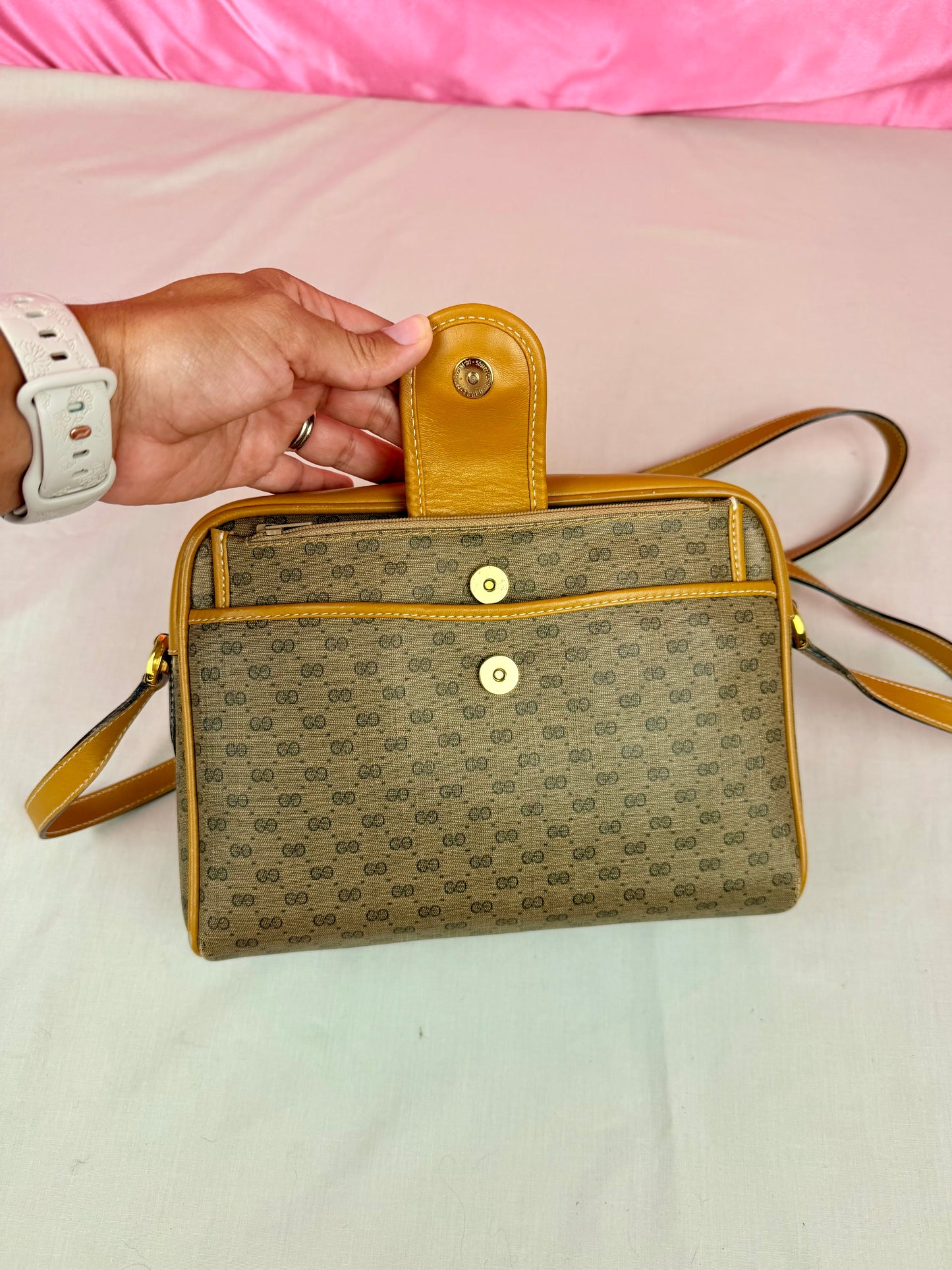 MicroGG Sherry Line with Pouch