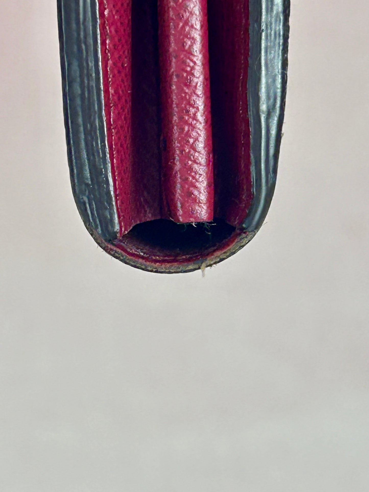 Sarah Wallet NM Monogram/Berry