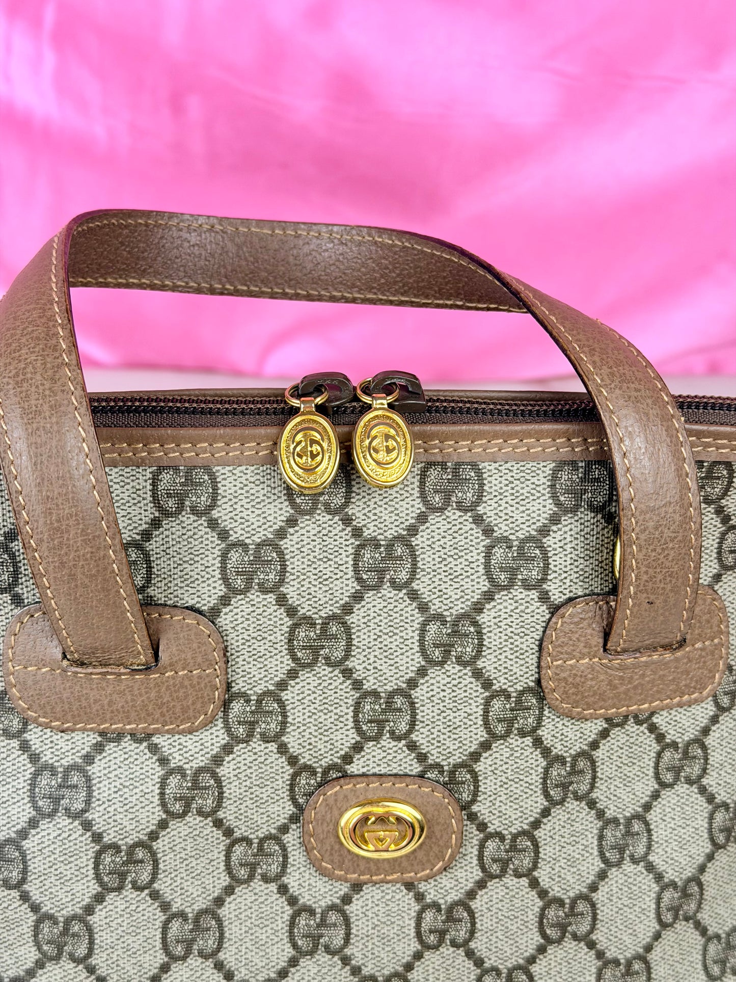 Gucci Supreme Alma