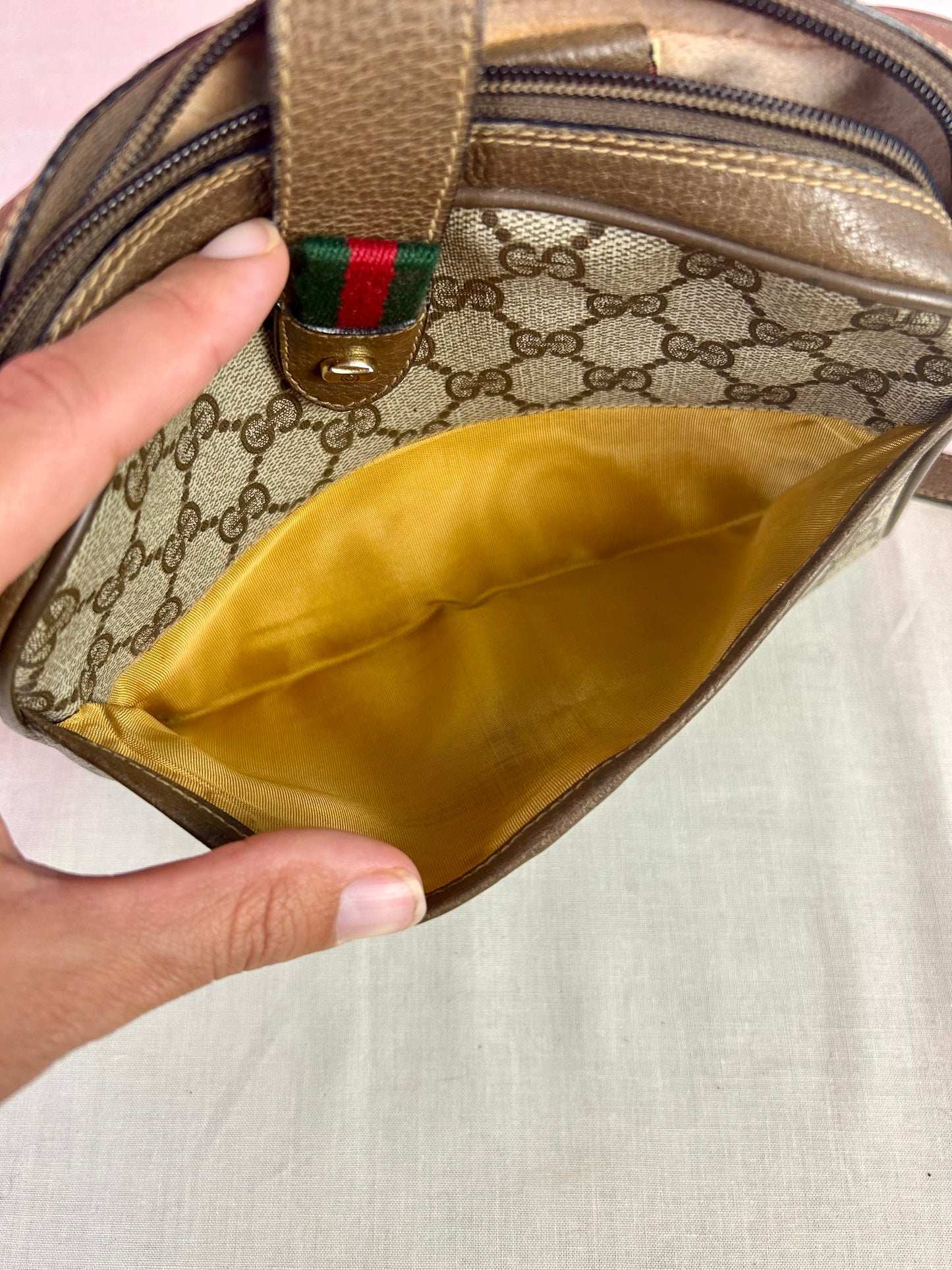 Sherry Line Sling Gucci