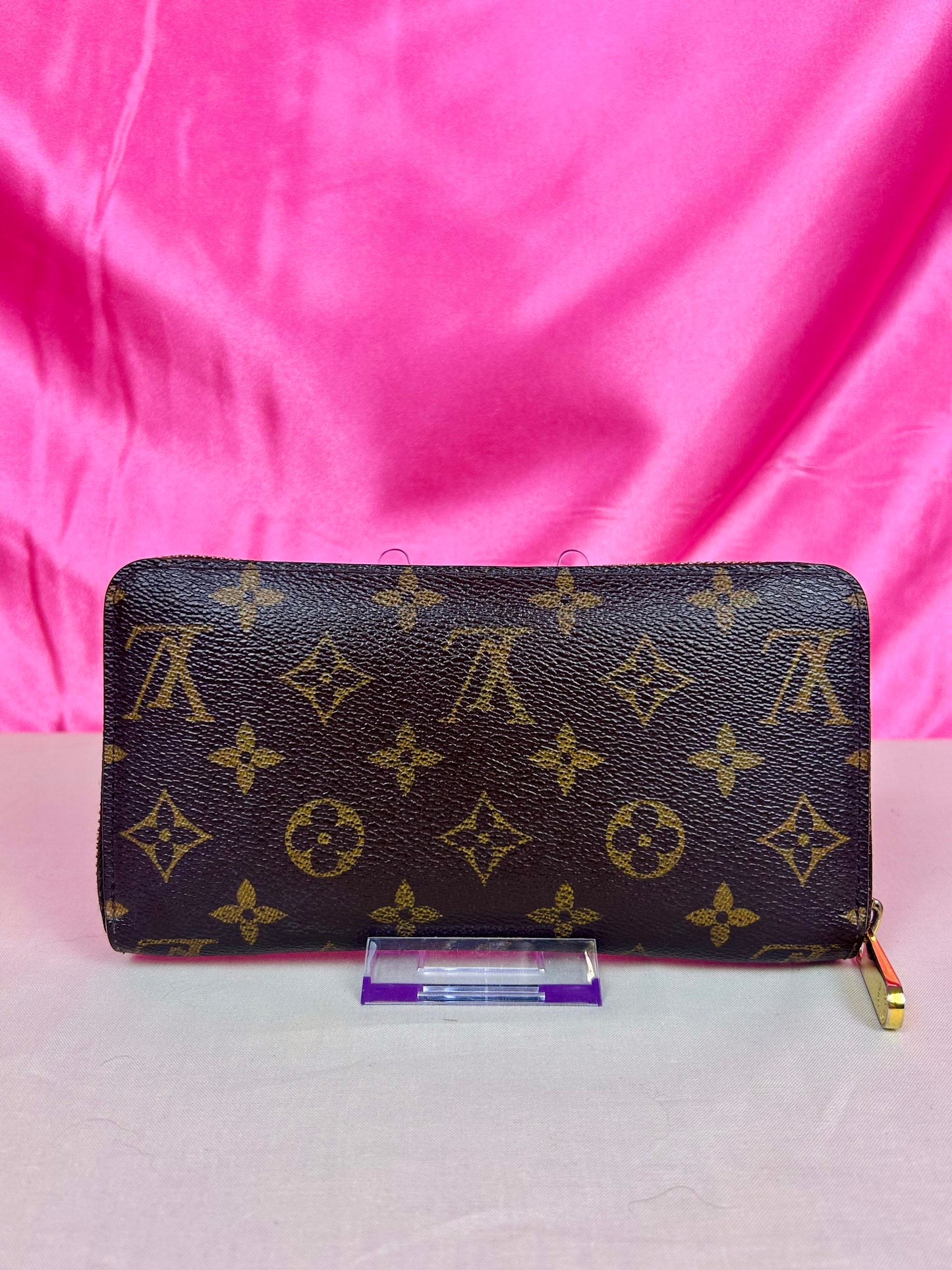 Louis Vuitton Monogram Zippy Wallet