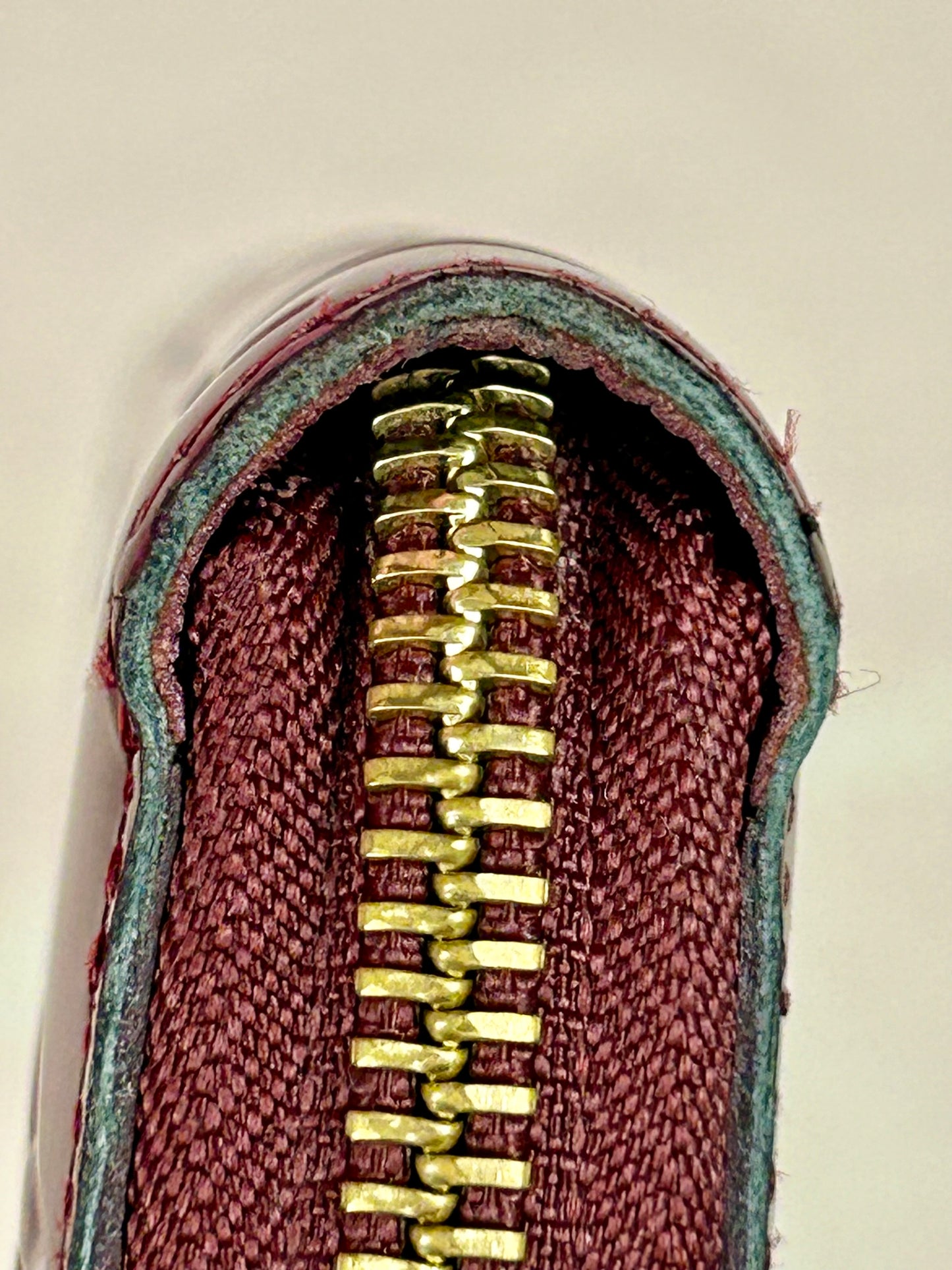 Magenta Vernis Zippy Wallet