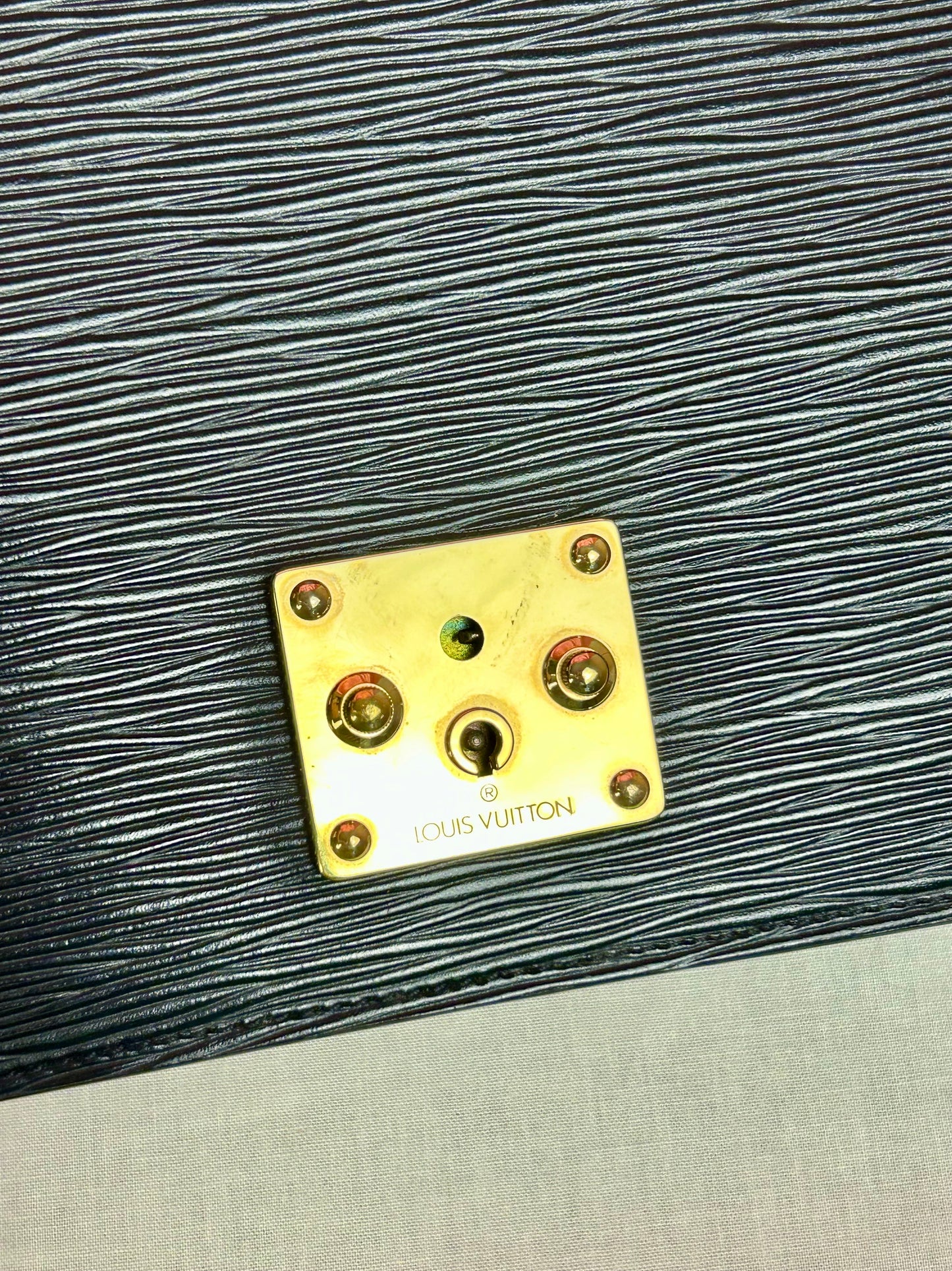 Dragonne Clutch in Black Epi