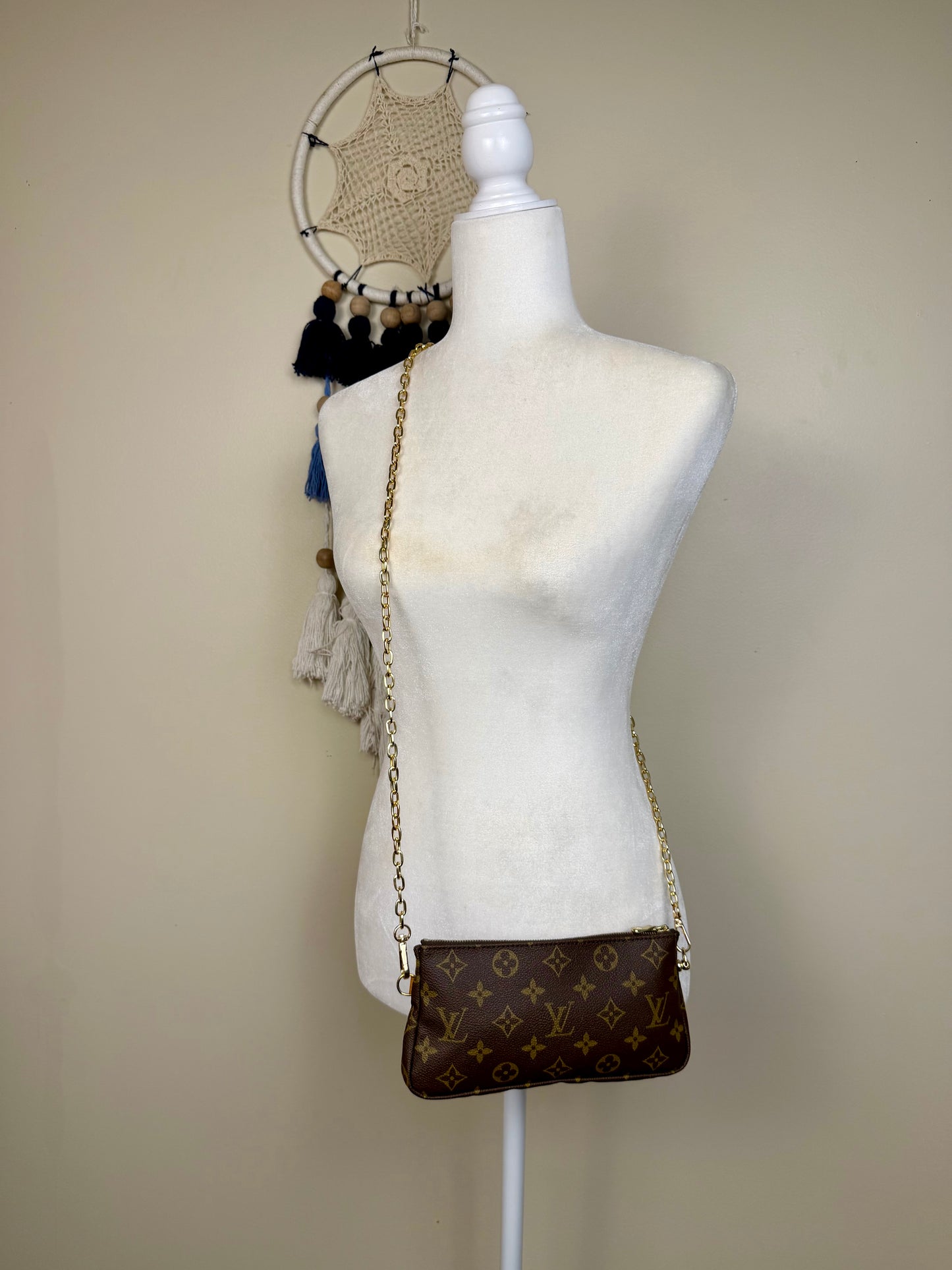Sac Shopping Pouch on Chain