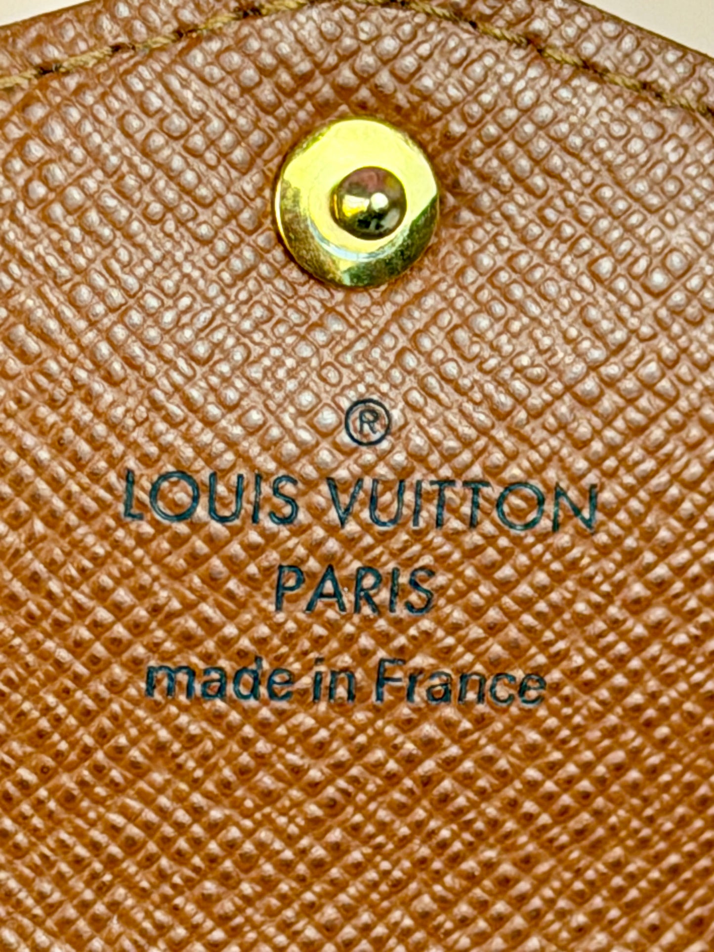 Sarah Wallet in Mono/Brown