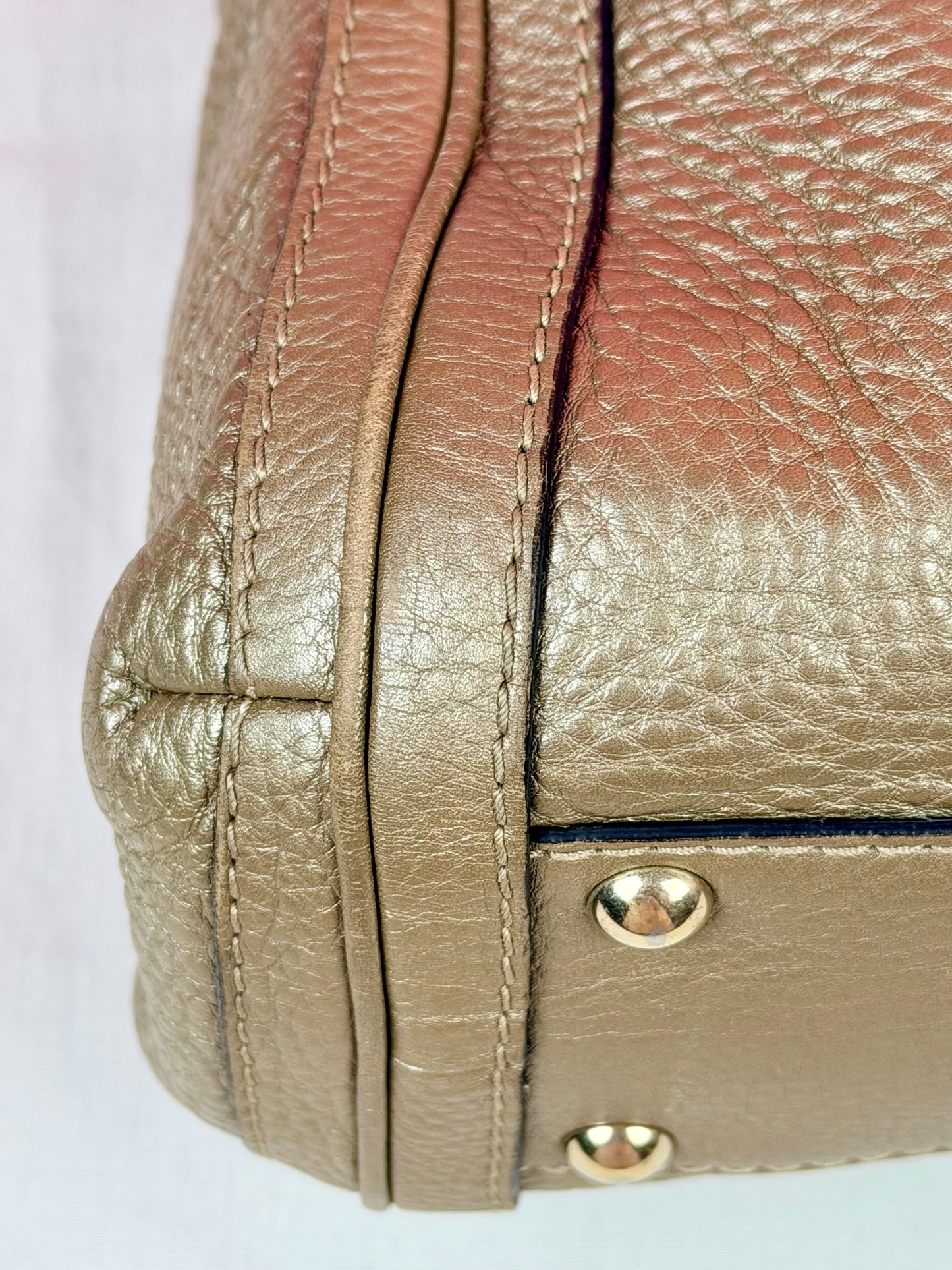 Bronze Gucci Bella