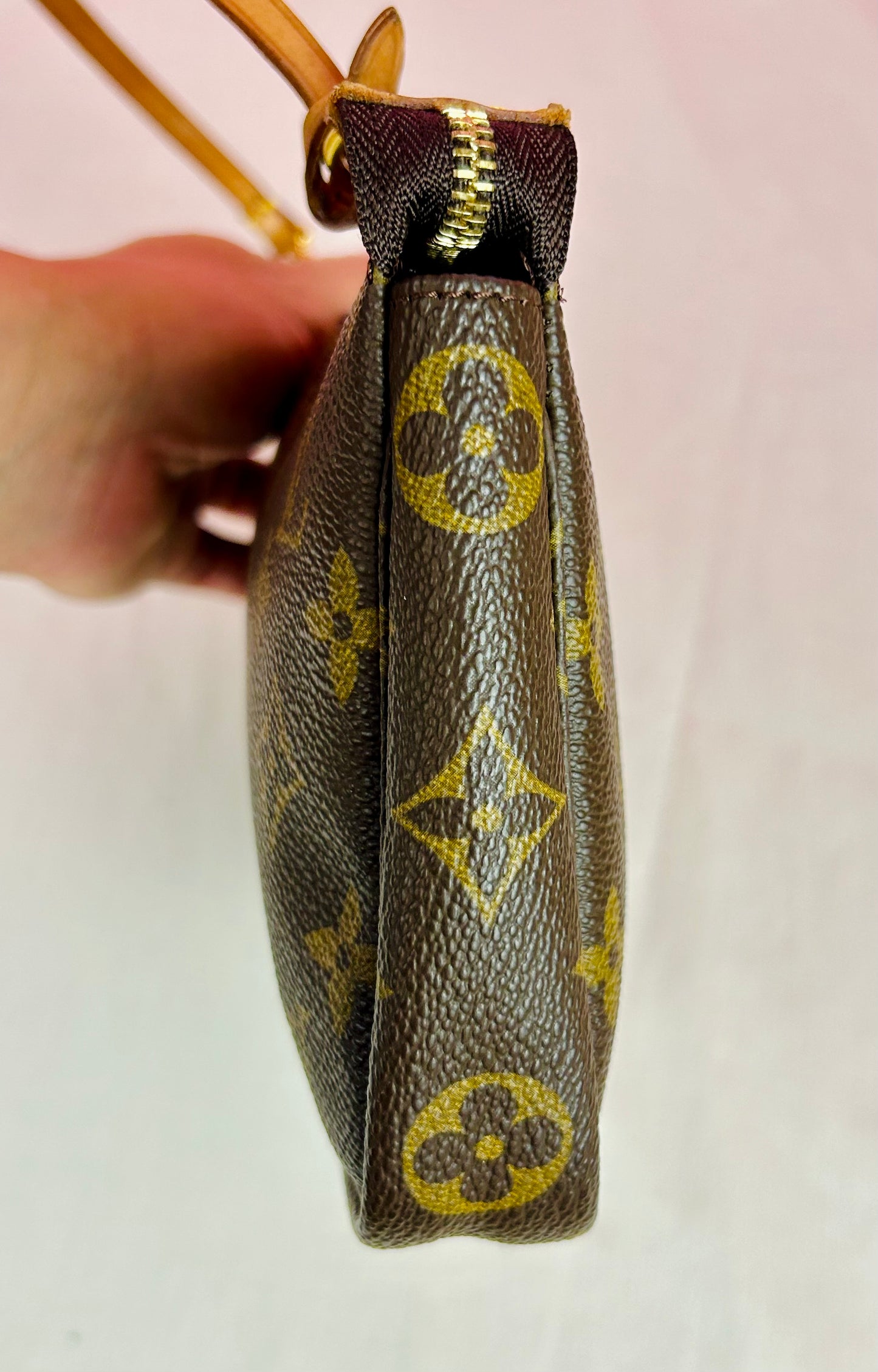 Pochette Accessories