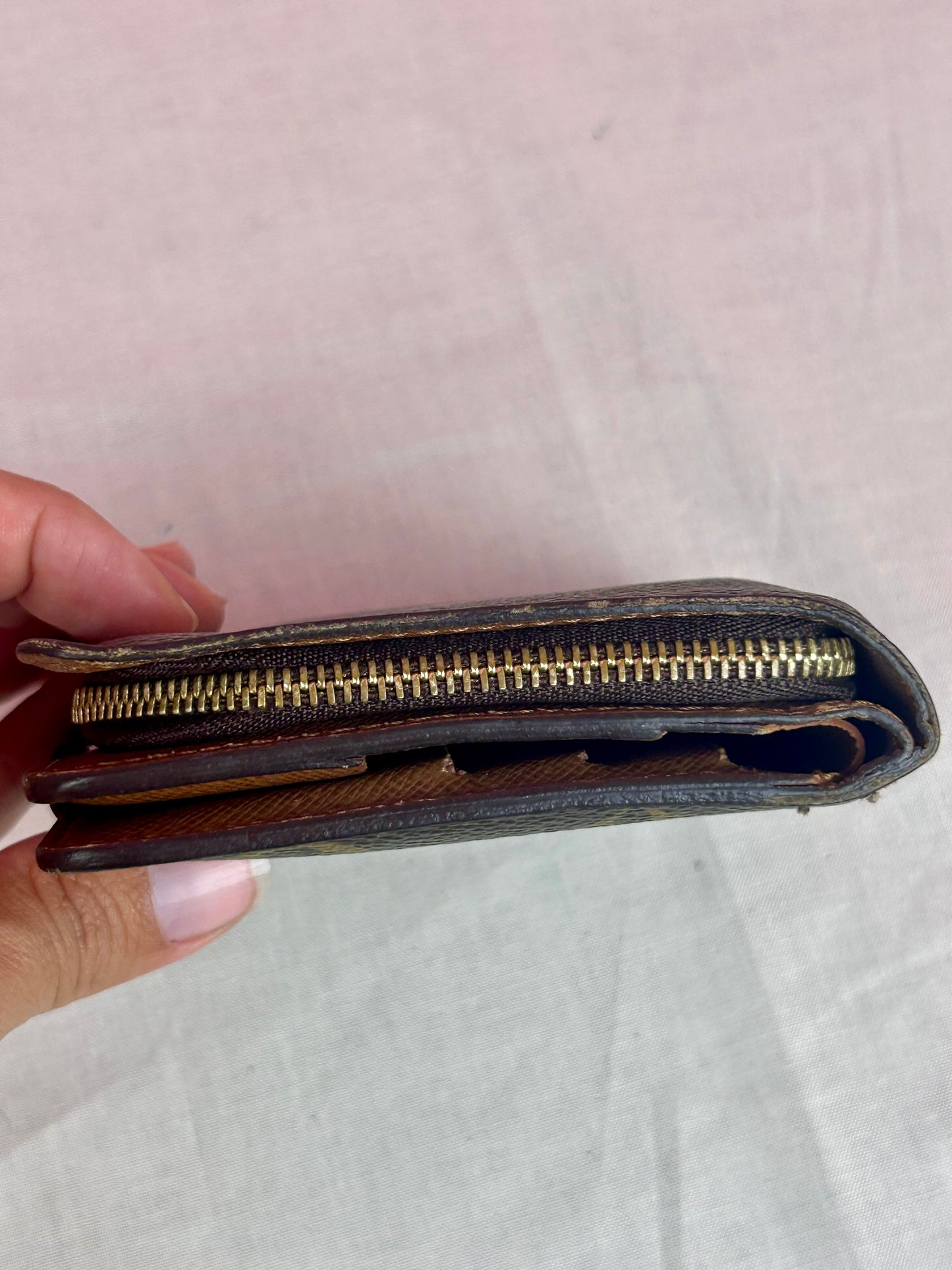 Vintage Compact Wallet