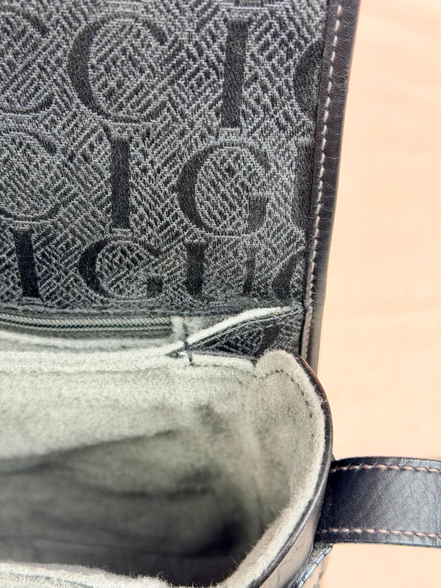 Vintage Black Gucci