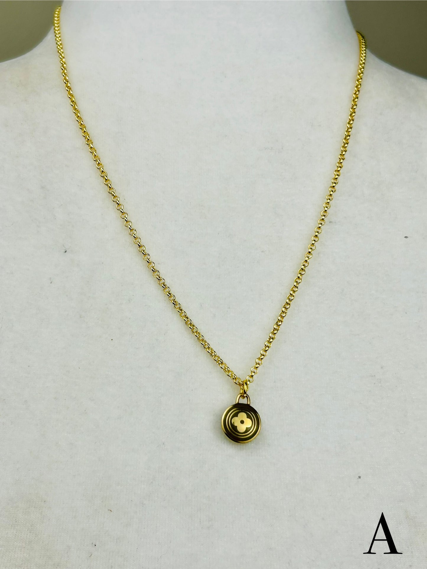 Brown Pastilles Charm Necklace
