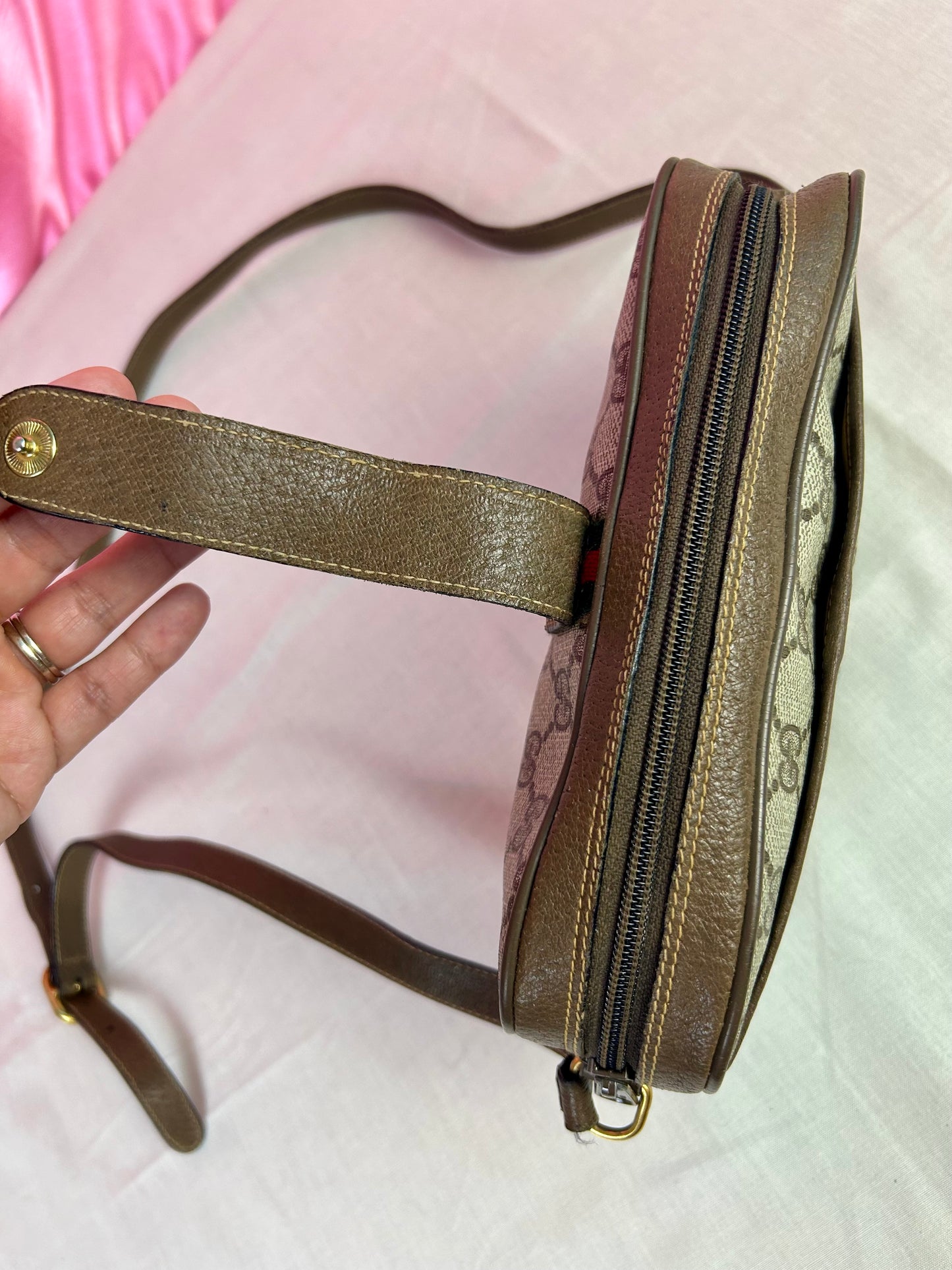 Sherry Line Sling Gucci