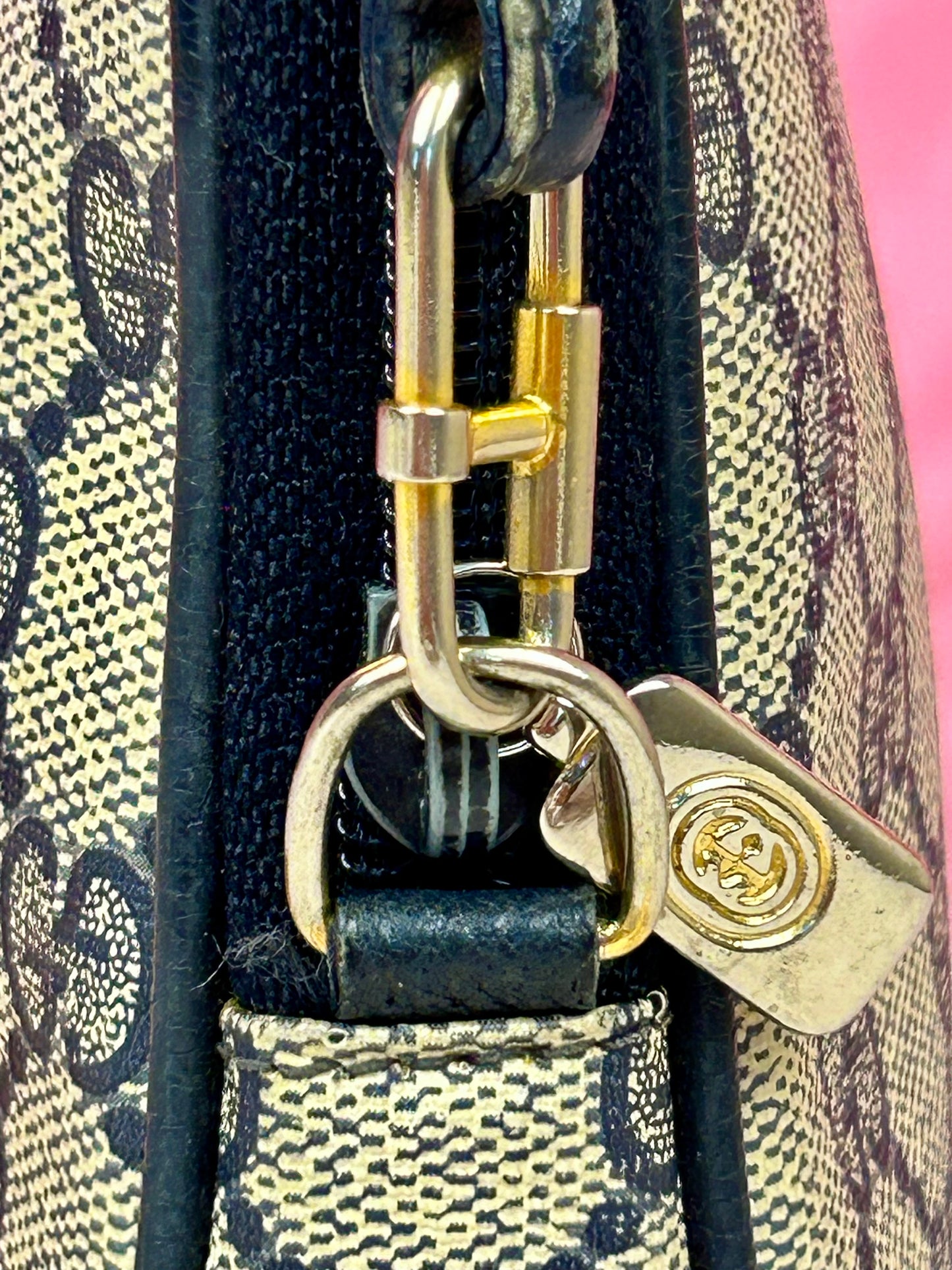 Small Navy Gucci Supreme