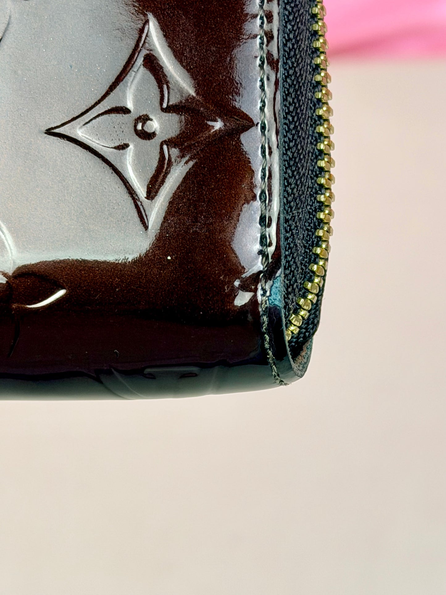 Amarathe Vernis Zippy Wallet