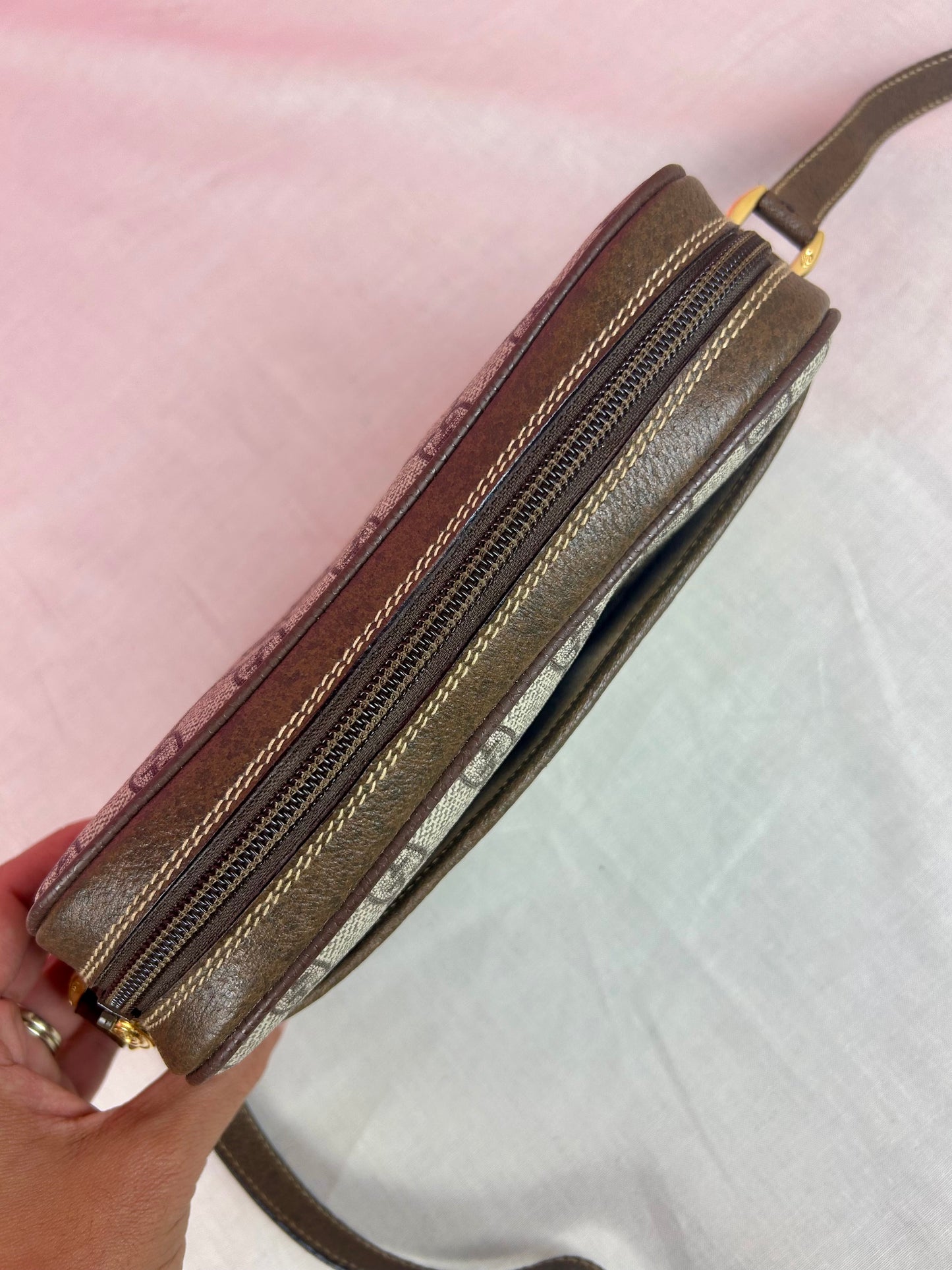 Vintage Gucci Supreme Sling