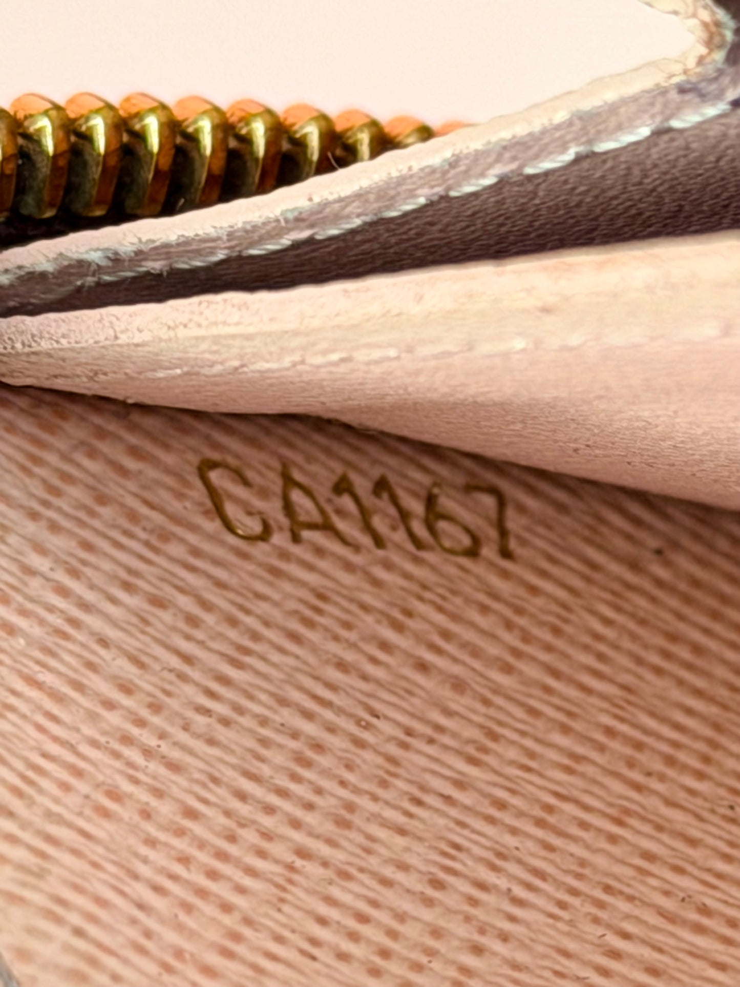 Louis Vuitton Clemence Wallet in Mono/Rose