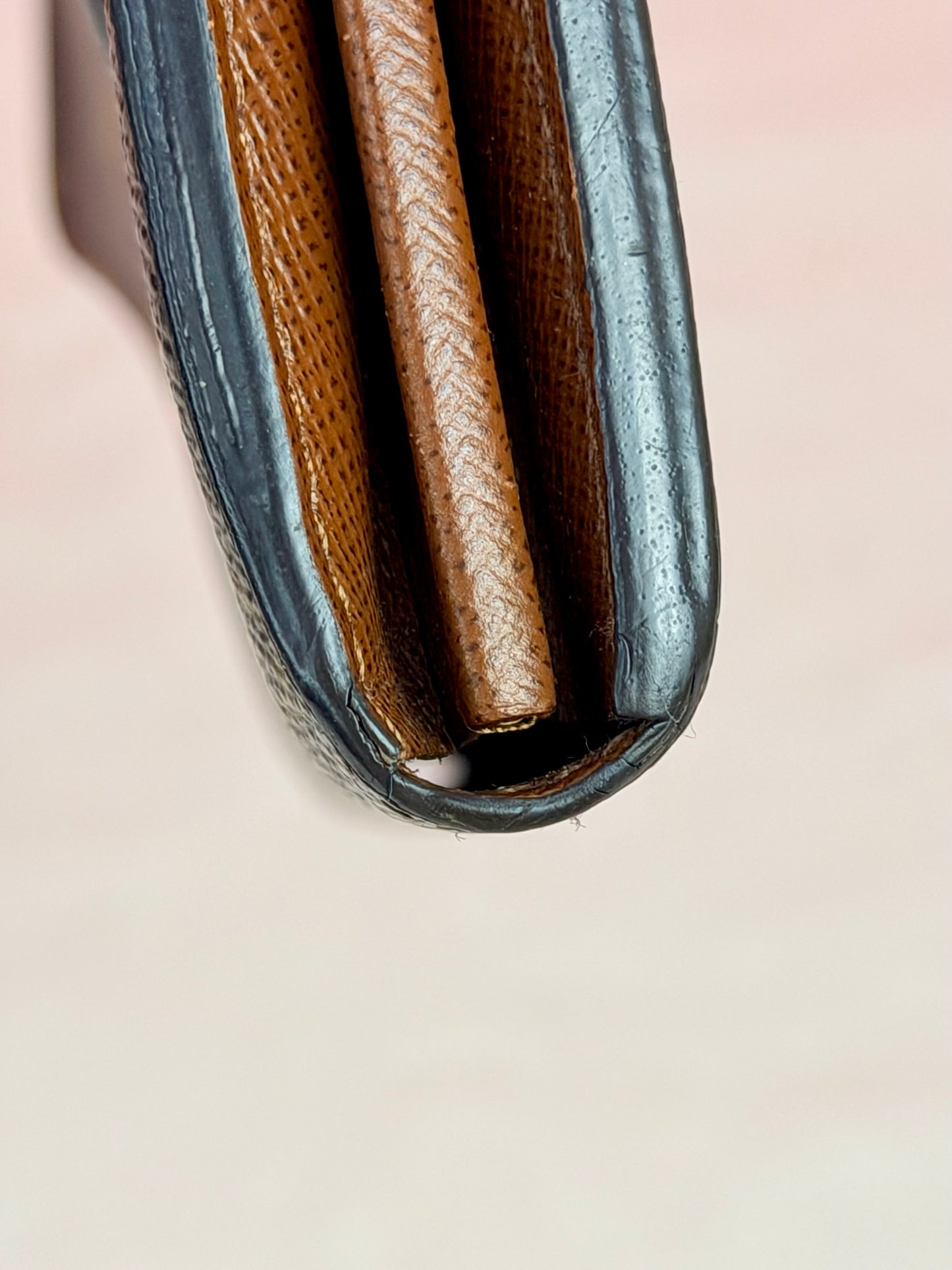Sarah Wallet NM in Mono/Brown