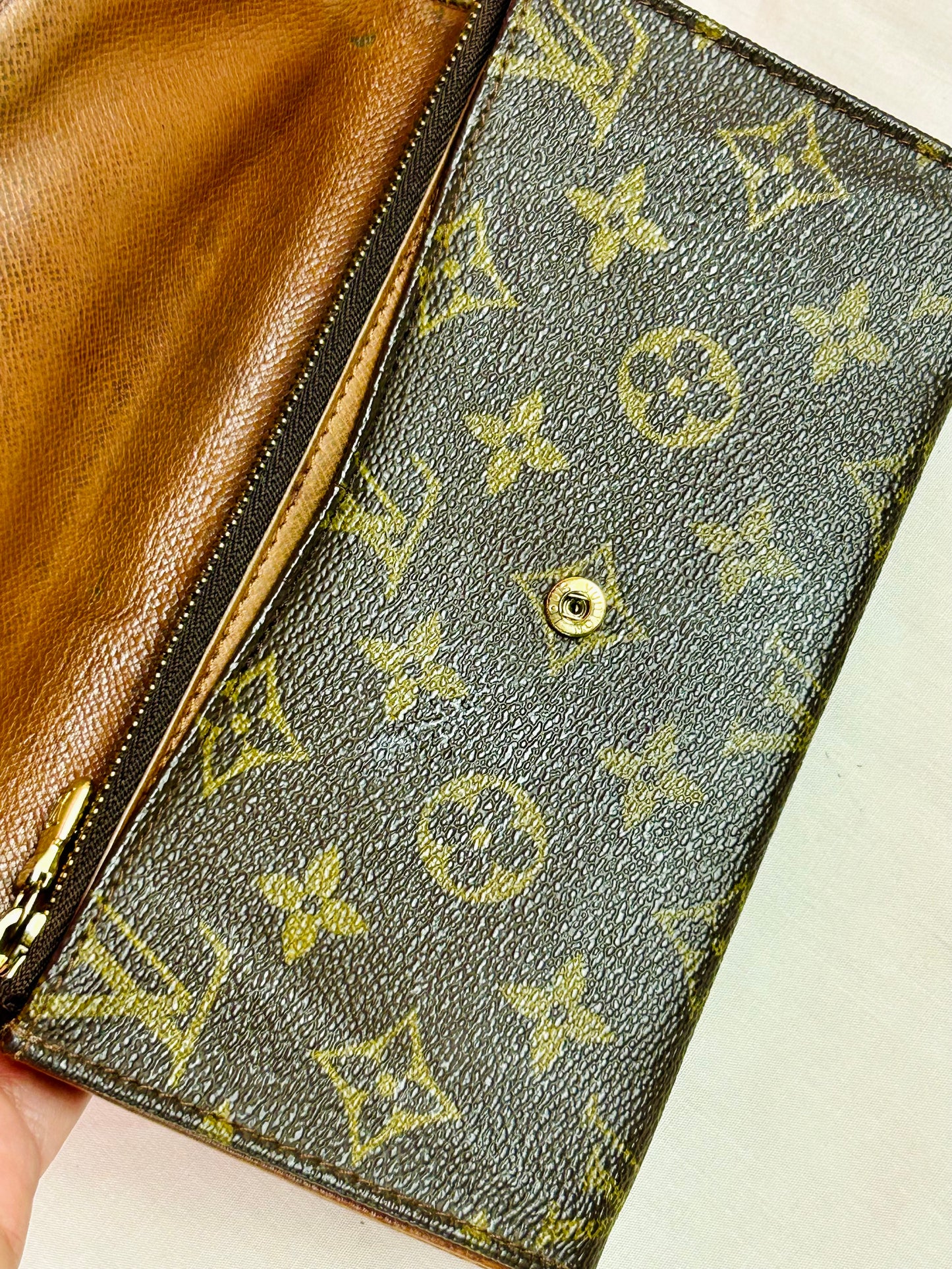 Vintage Wallet in Monogram