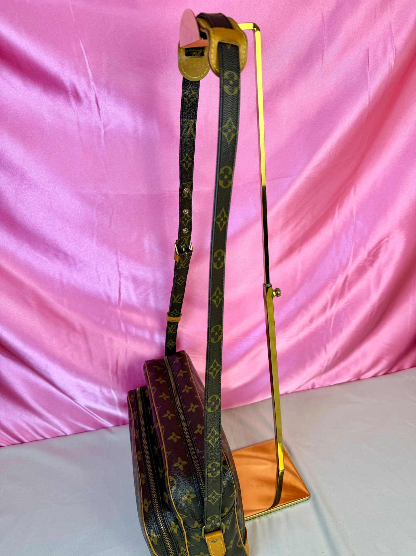 LV Nile