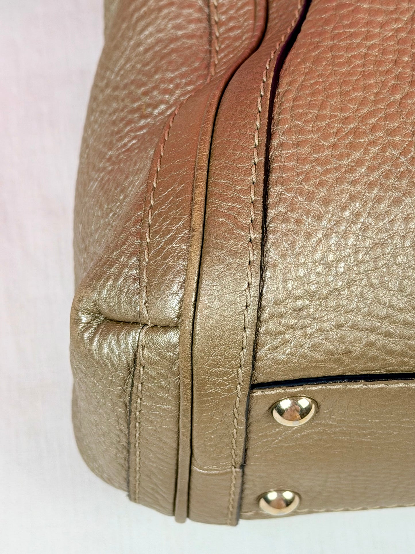 Bronze Gucci Bella