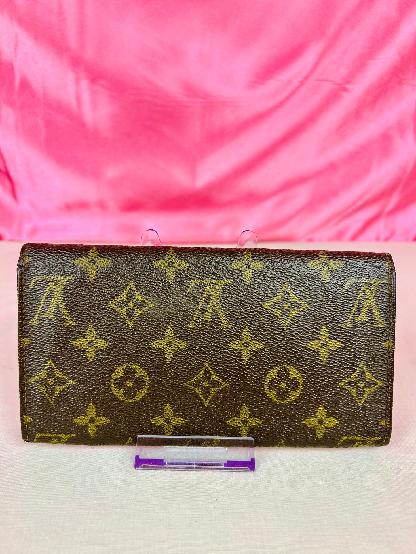 Vintage Wallet in Monogram