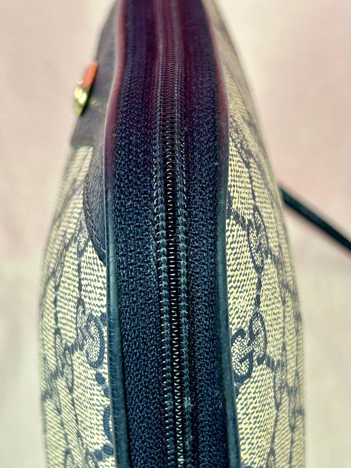 Small Navy Gucci Supreme