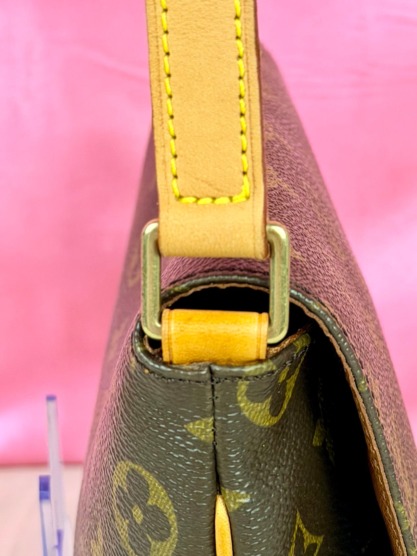 Musette Tango Crossbody