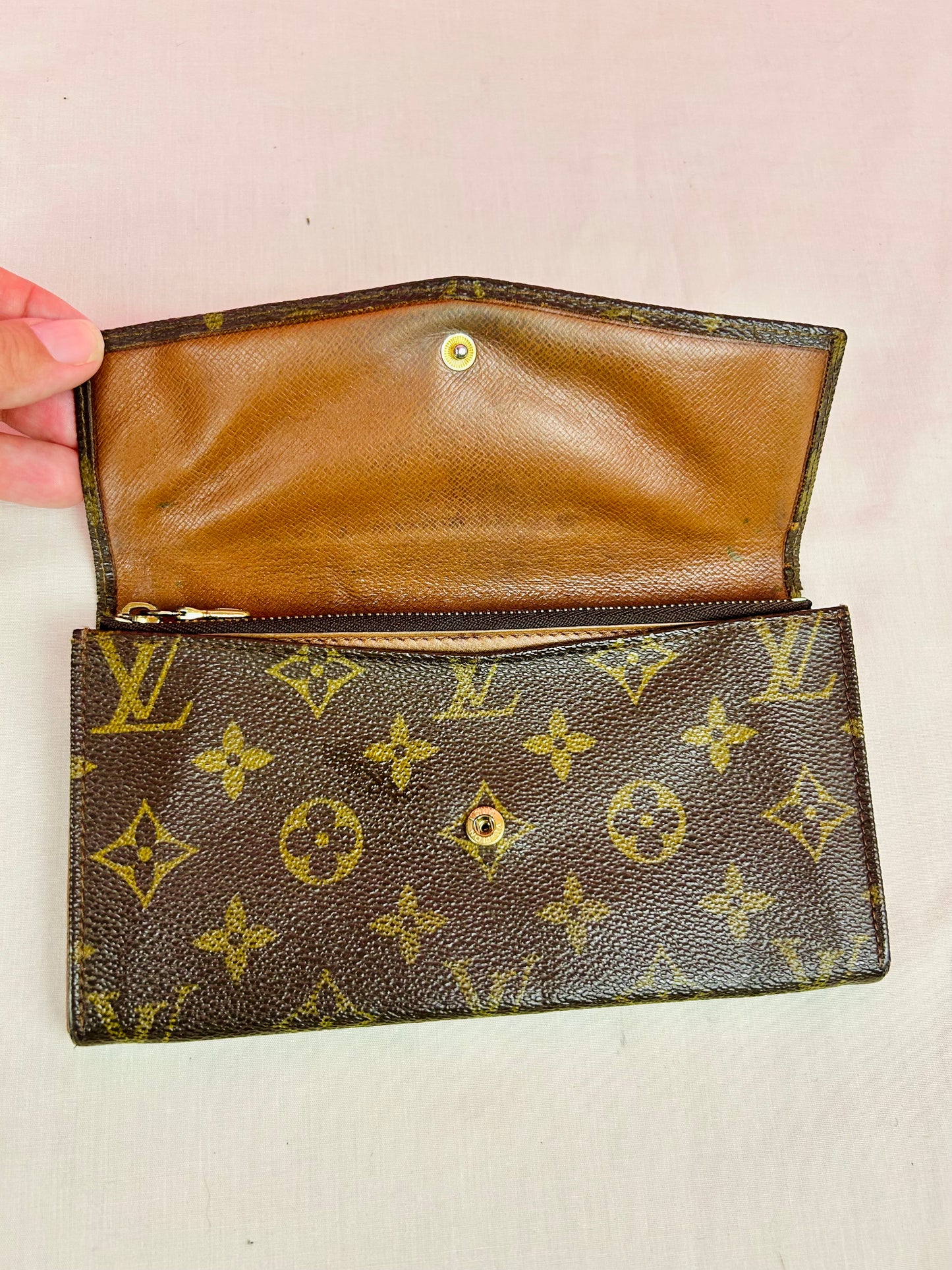 Vintage Wallet in Monogram