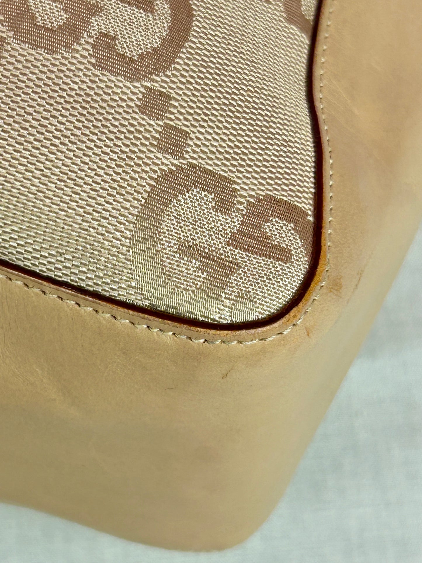 Jumbo GG Shoulder Bag Gucci