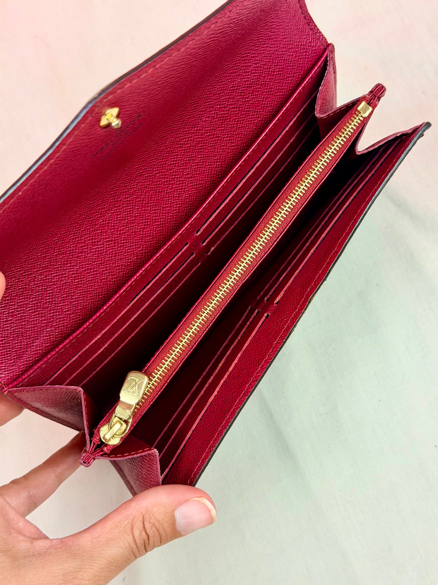 Sarah Wallet Mono/Berry