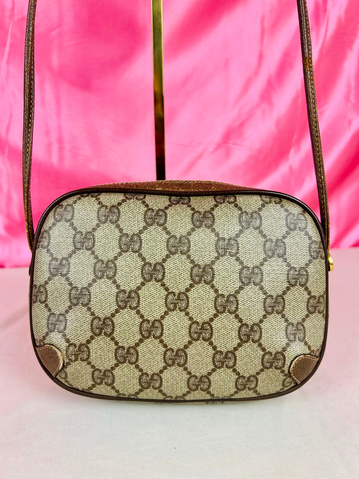 Small Round Sherry Line