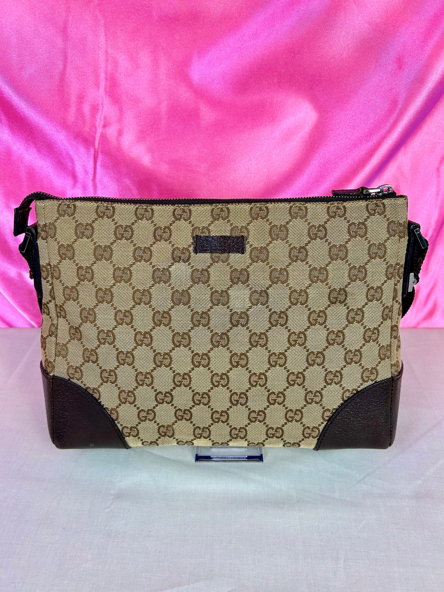 Gucci Supreme Crossbody (New Model)