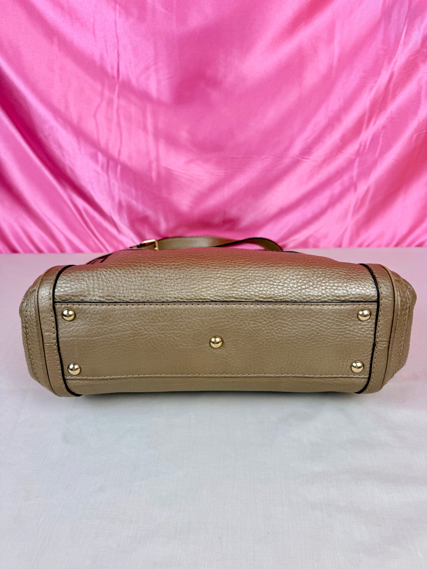 Bronze Gucci Bella